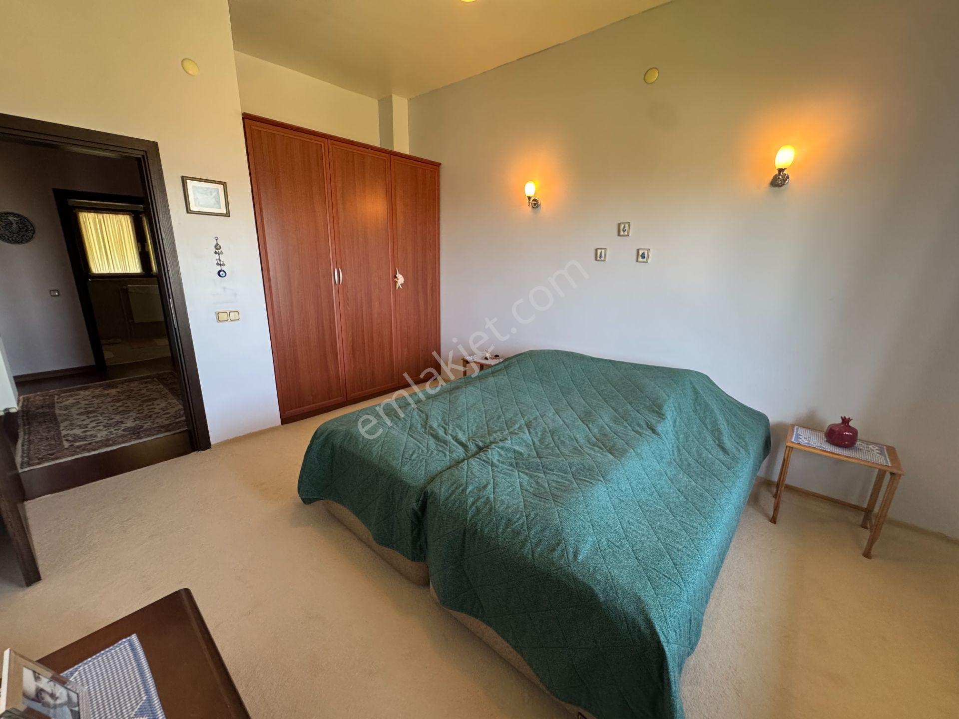 Sapanca Yanık’ta Site İçinde Göl Manzaralı Villa, - Görsel 25