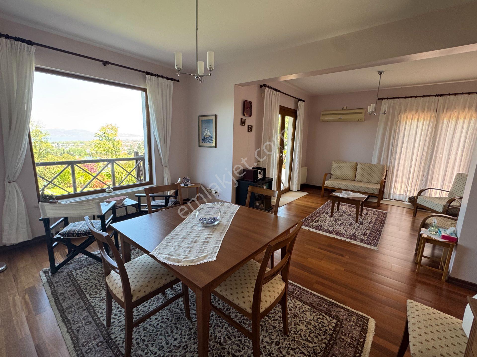 Sapanca Yanık’ta Site İçinde Göl Manzaralı Villa, - Görsel 16