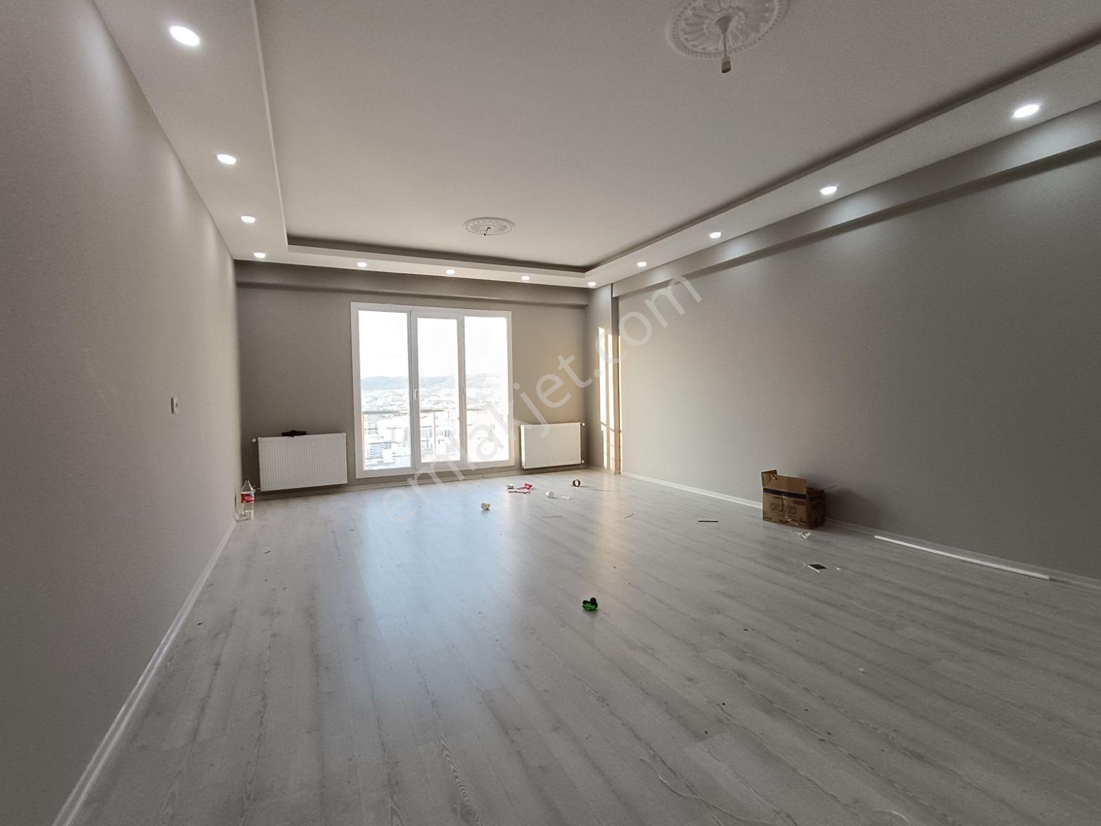 Geniş Ferah Ve Huzur Dairesi Kiralık 3+1 Daire - Görsel 2