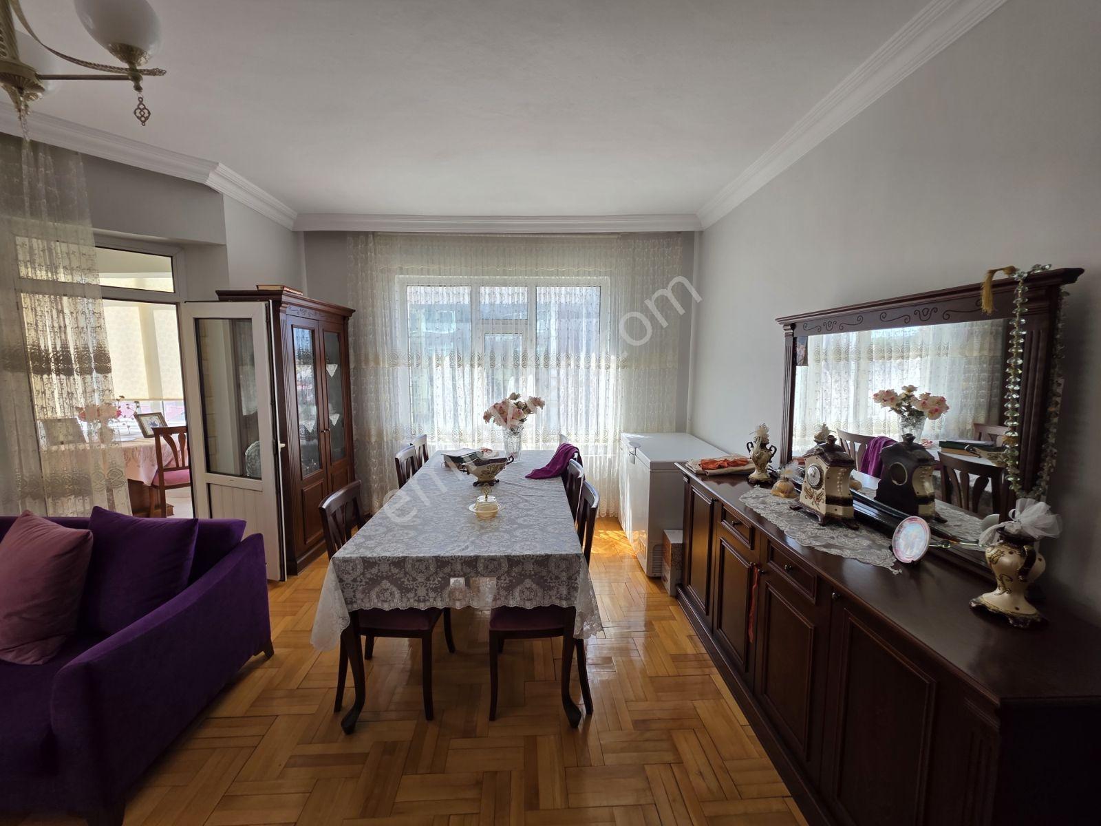Apartment in İstanbul - Görünüm 3