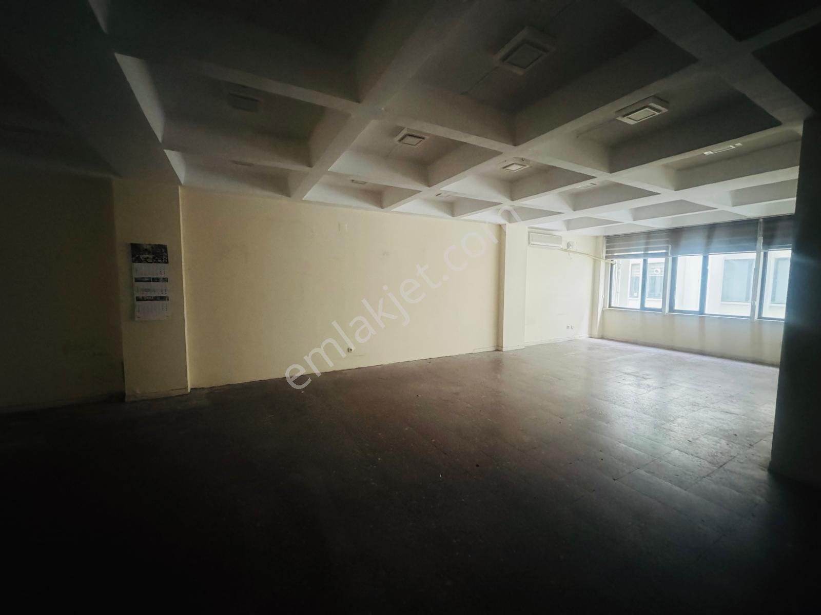 Mersinin Merkezinde Bahri Ok İşhanında Kiralık 70m2 Ofis - Görsel 4