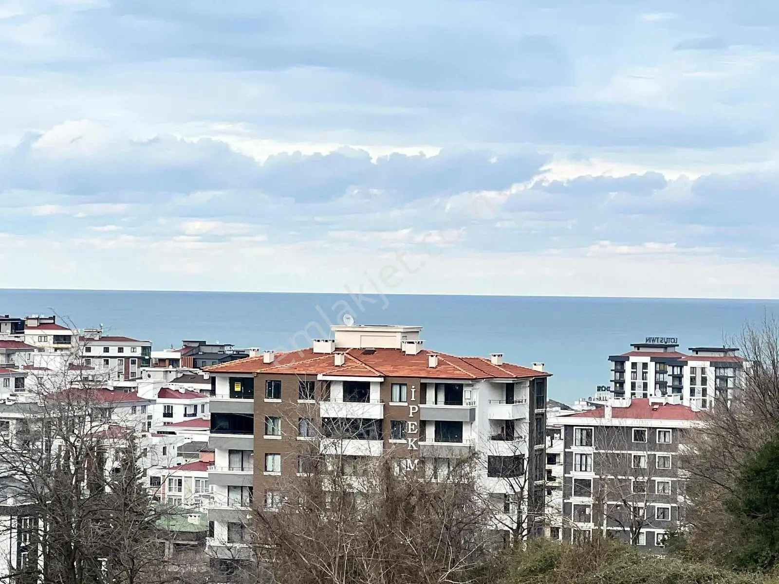 Deniz Ve Doğa Manzaralı Geniş 1+1