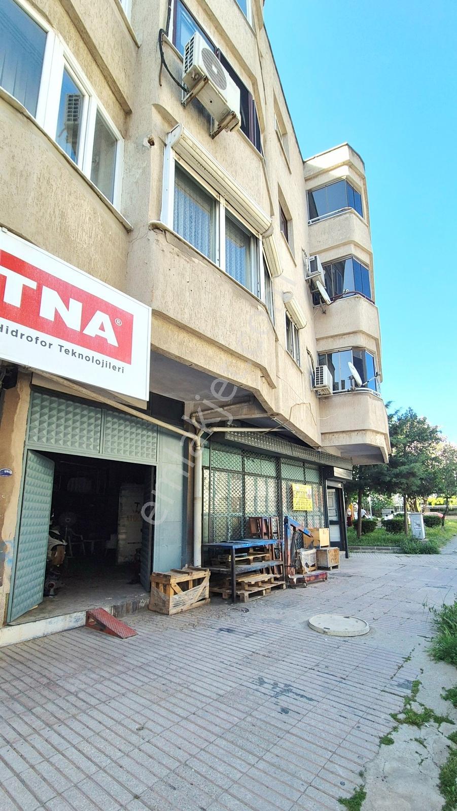 Bayraklı Mansuroğlu 8m Cepheli 380v Altyapılı Satılık Dükkan - Görsel 16