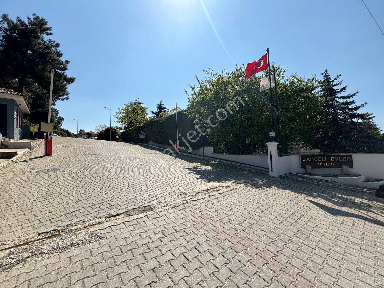 Bursa Mudanya Mürsel'de Site İçinde Satılık 3+1 Dubleks Villa - Görsel 21