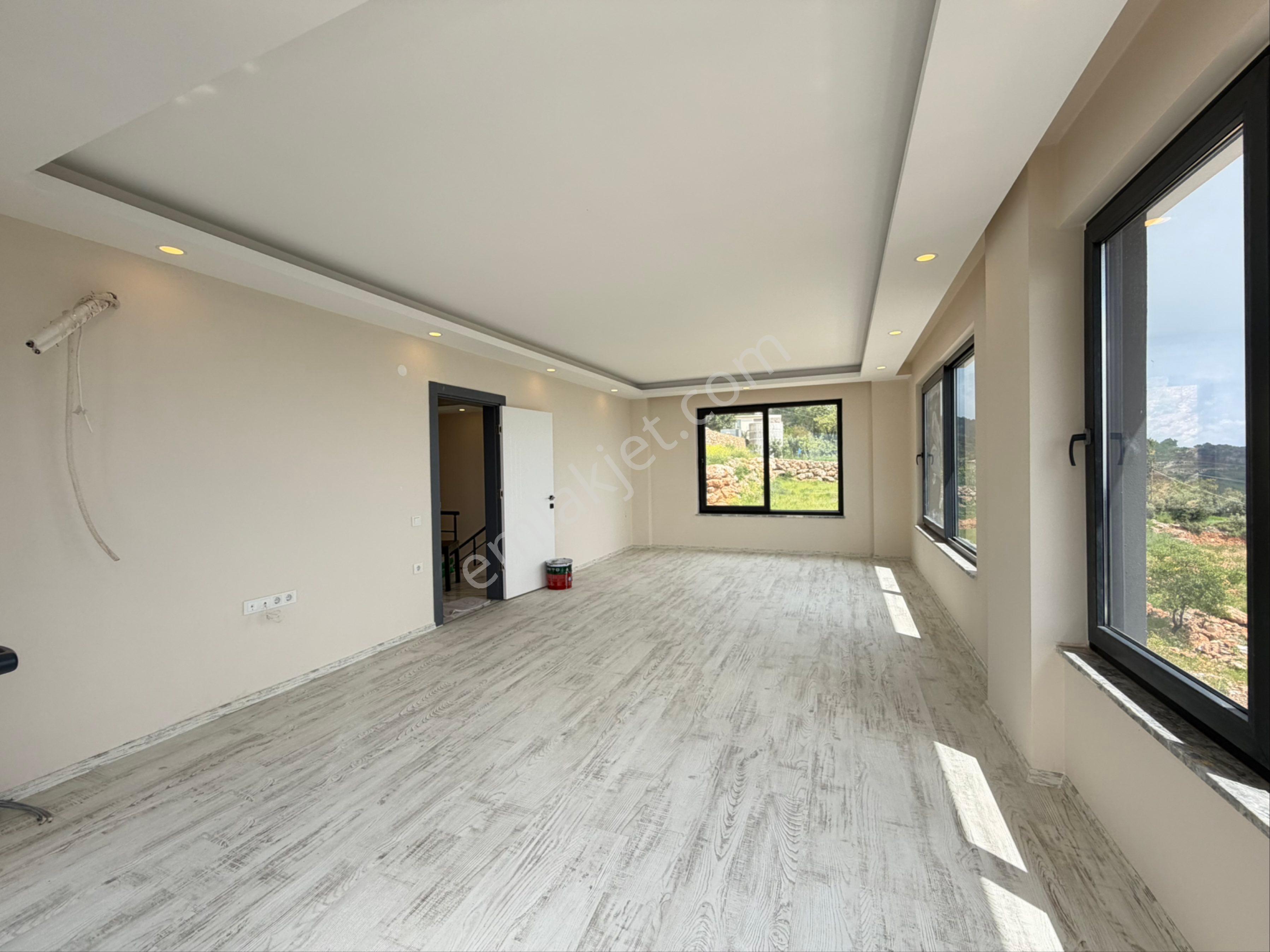 Alanya Gözüküçüklüde Ful Manzaralı Satılık 3+1 Müstakil Villa - Görsel 10