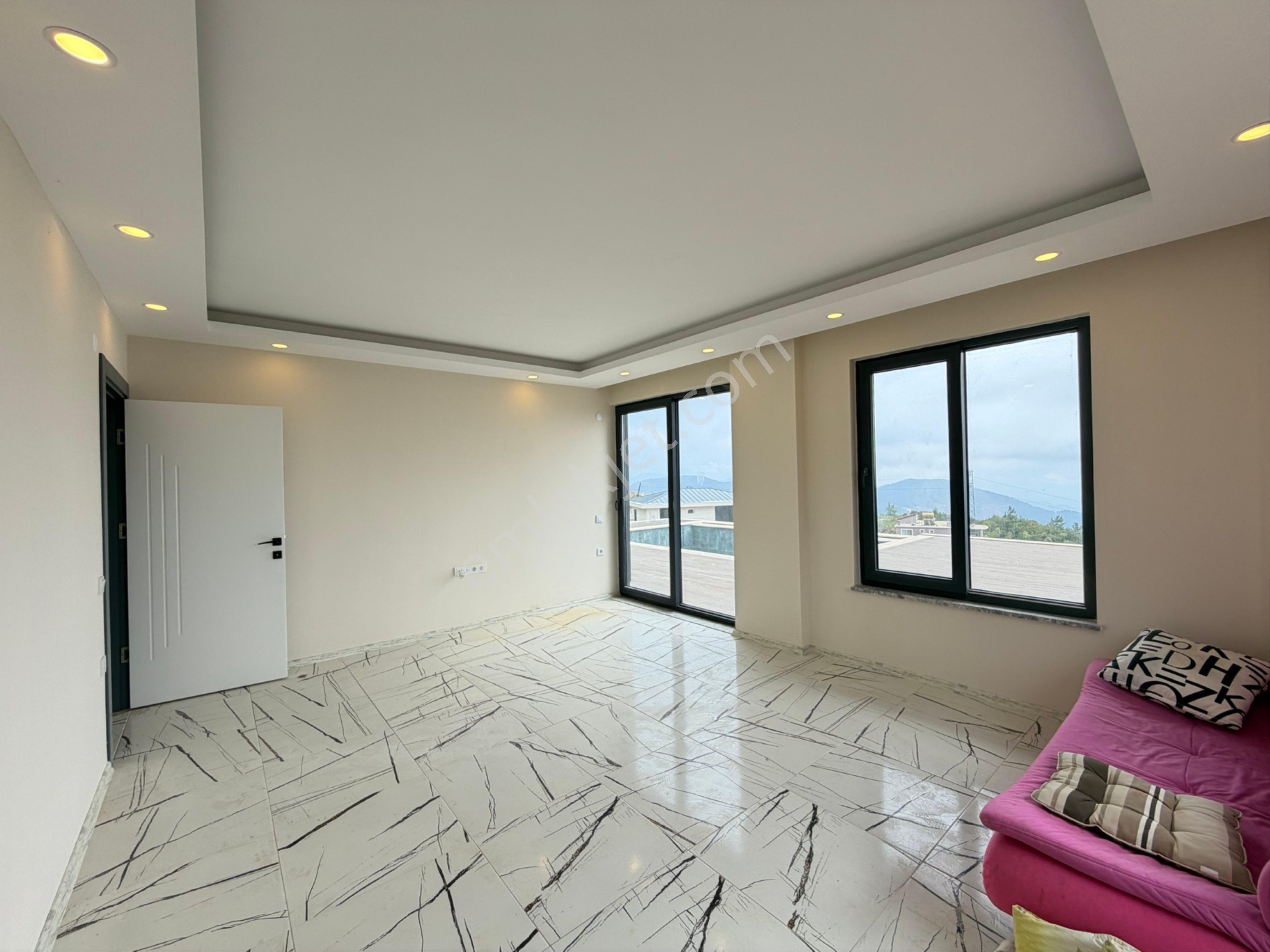 Alanya Gözüküçüklüde Ful Manzaralı Satılık 3+1 Müstakil Villa - Görsel 18