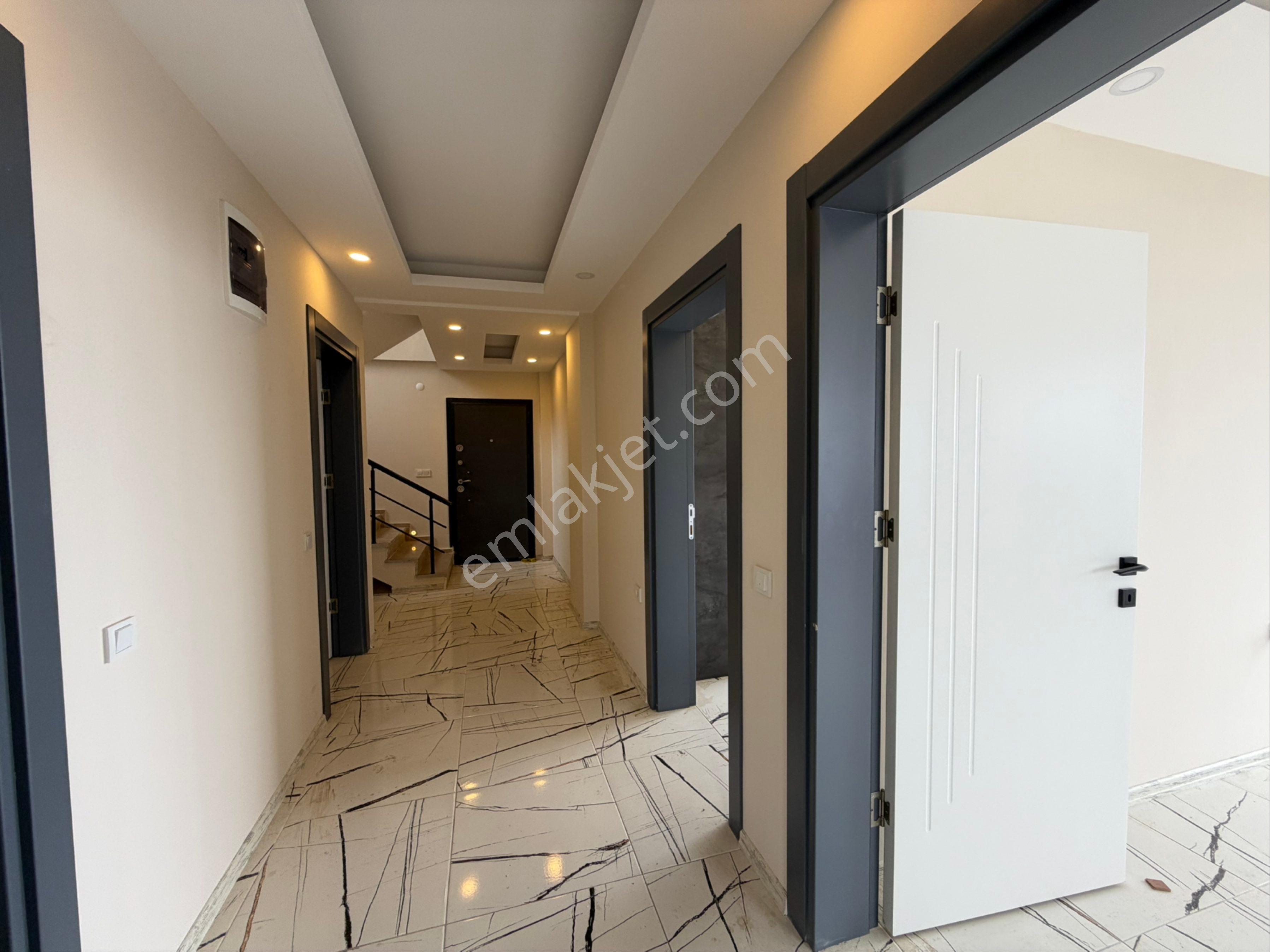 Alanya Gözüküçüklüde Ful Manzaralı Satılık 3+1 Müstakil Villa - Görsel 28