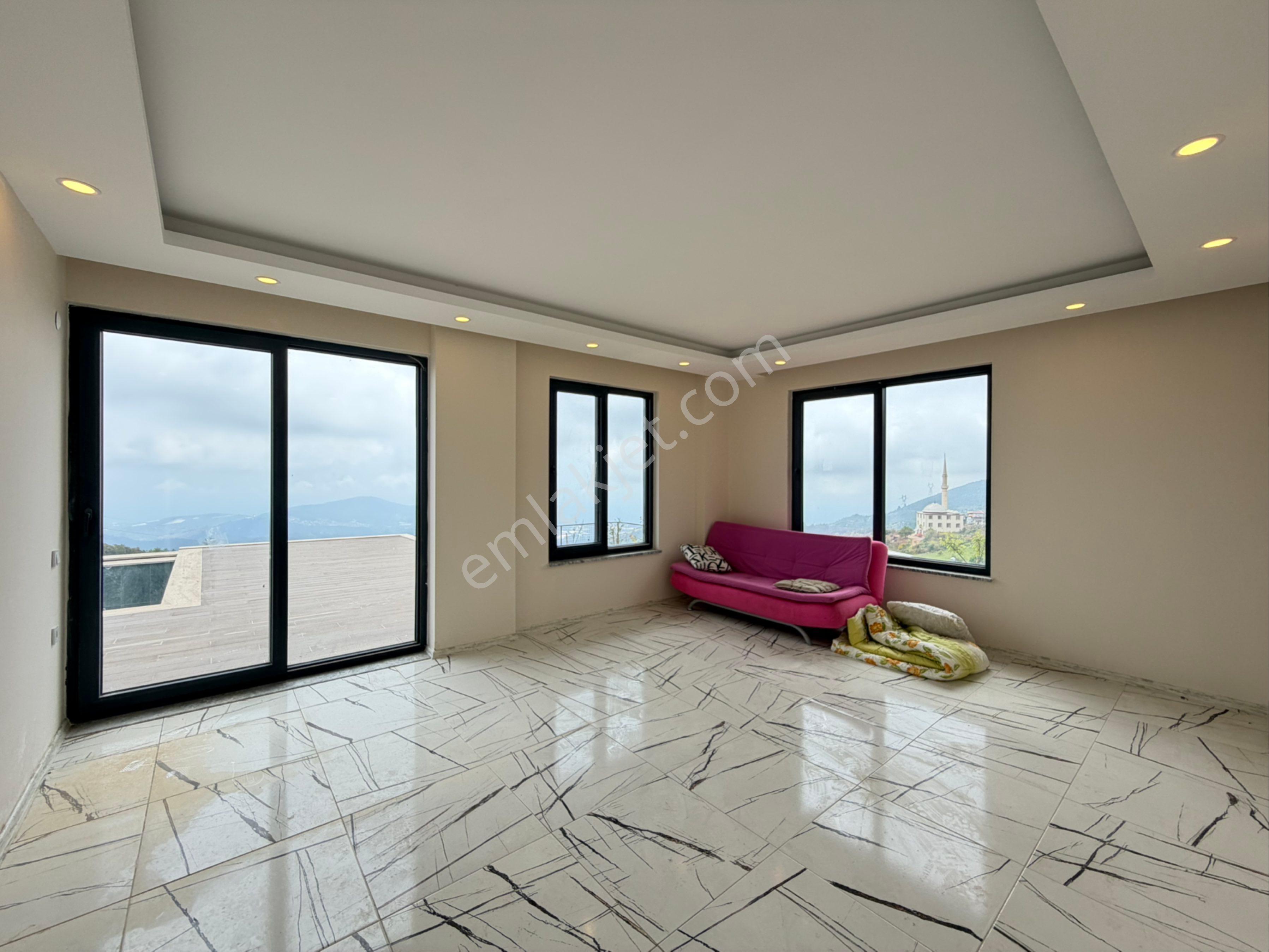 Alanya Gözüküçüklüde Ful Manzaralı Satılık 3+1 Müstakil Villa - Görsel 15