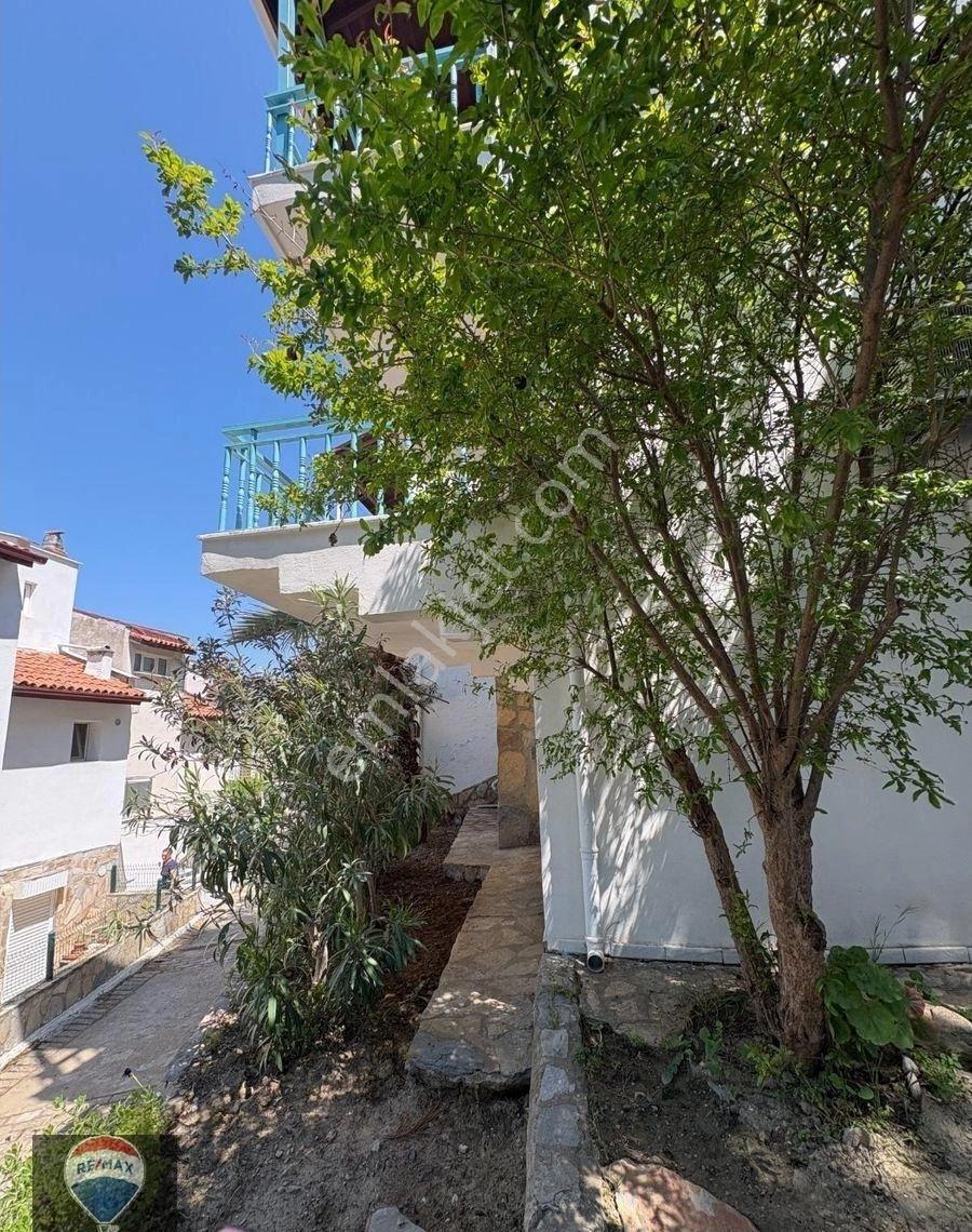 Kuşadası'nda Denize Yürüme Mesafesinde Satılık 4+1 Villa - Görsel 20