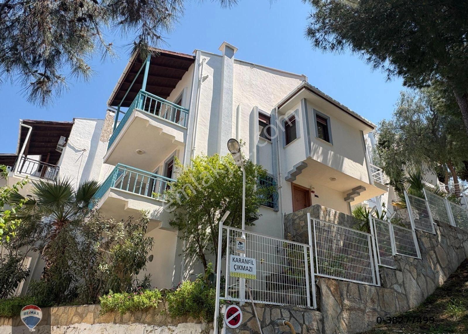 Kuşadası'nda Denize Yürüme Mesafesinde Satılık 4+1 Villa - Görsel 3