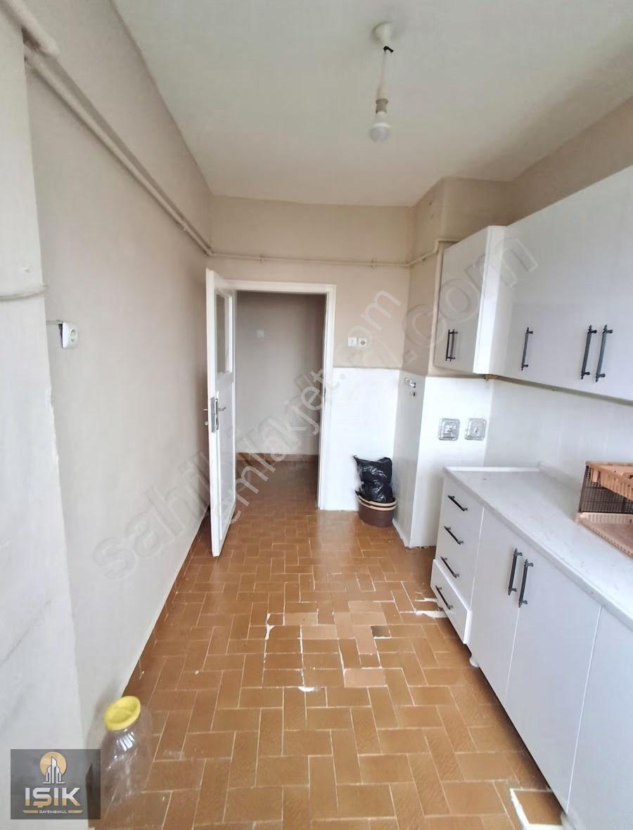 Işık Gayrimenkul'den Köşk Mahallesin'de 2+1 Kiralık Daire - Görsel 9