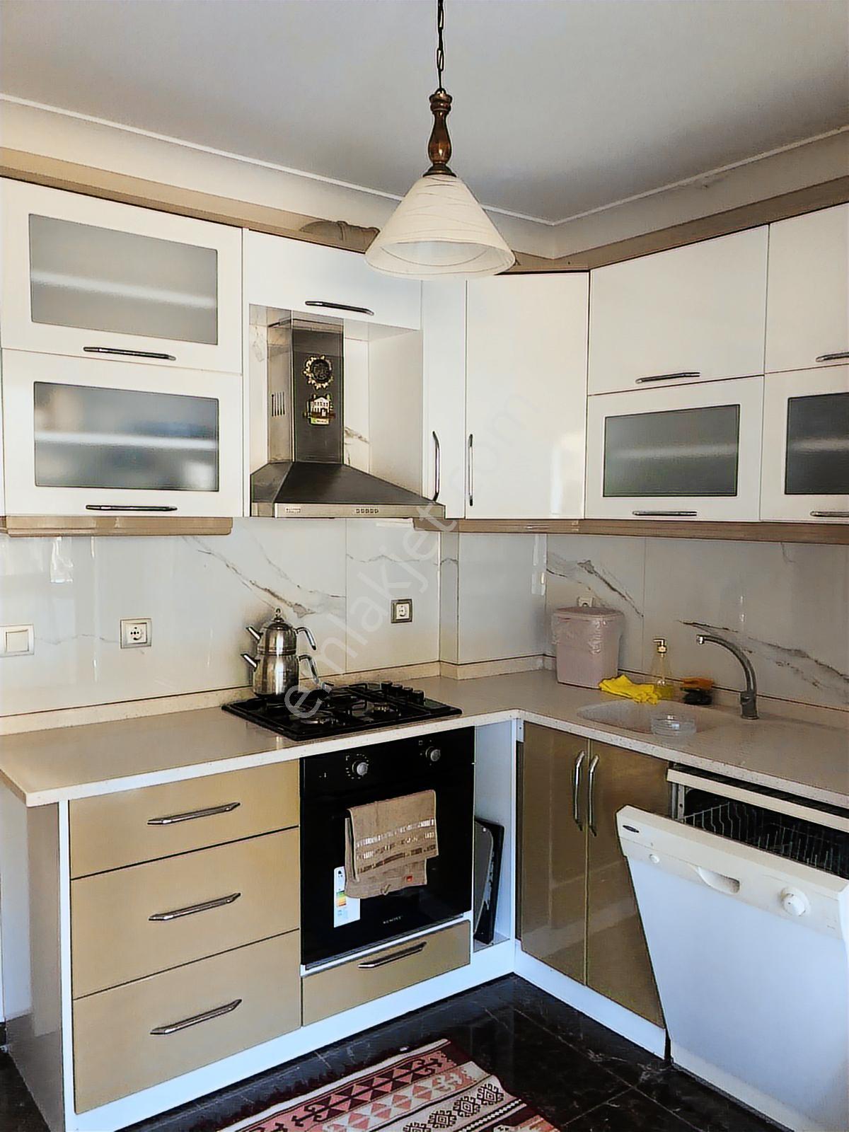 Route 10'dan Ayvalık Sarımsaklı'da Sezonluk Kiralık Villa - Görsel 20
