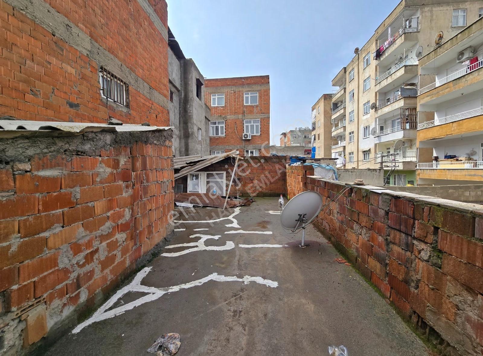 Bağlar Kaynar Tepe'de Satılık 2+2 Müstakil Ev, 110m² - Görsel 4