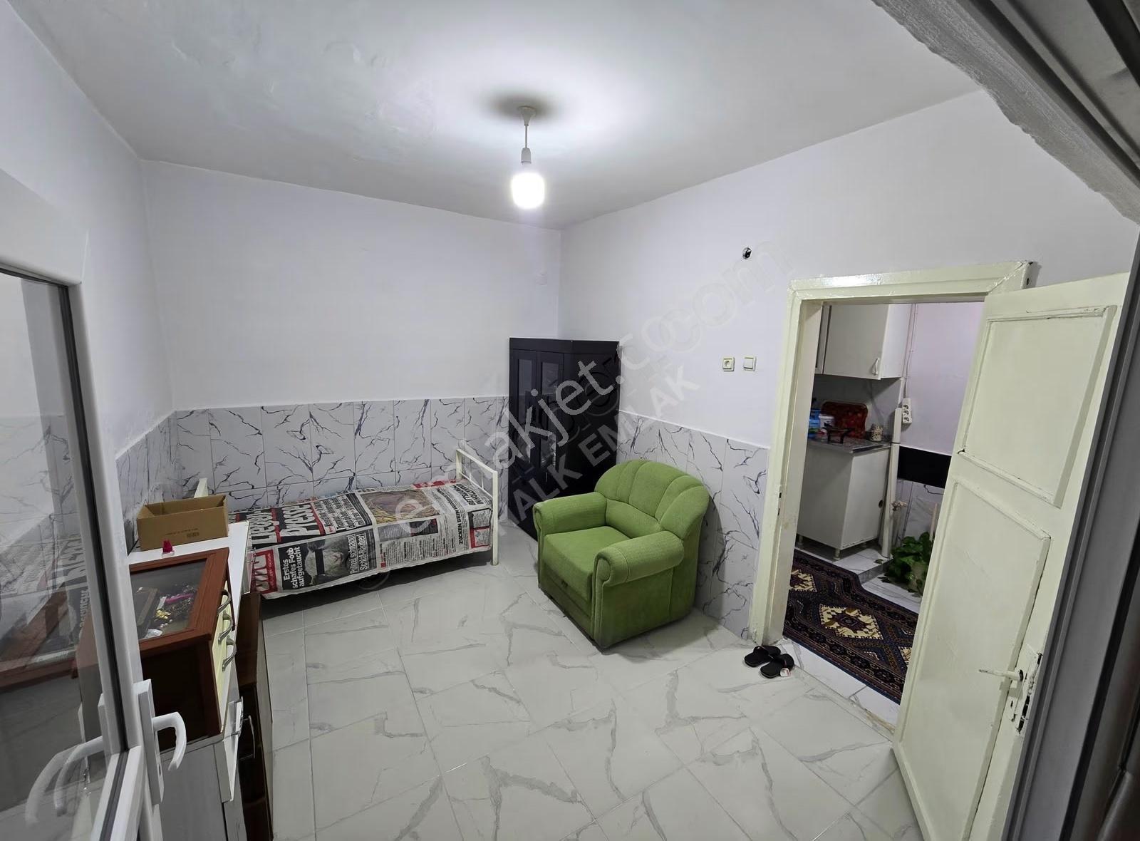 Bağlar Kaynar Tepe'de Satılık 2+2 Müstakil Ev, 110m² - Görsel 8