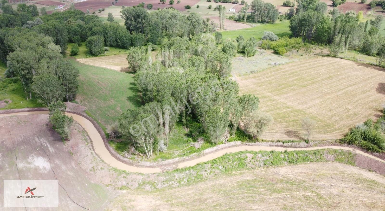 Akören Tülcede 1.831 M² Müstakil Tapulu Sulak Tarla - Görsel 6