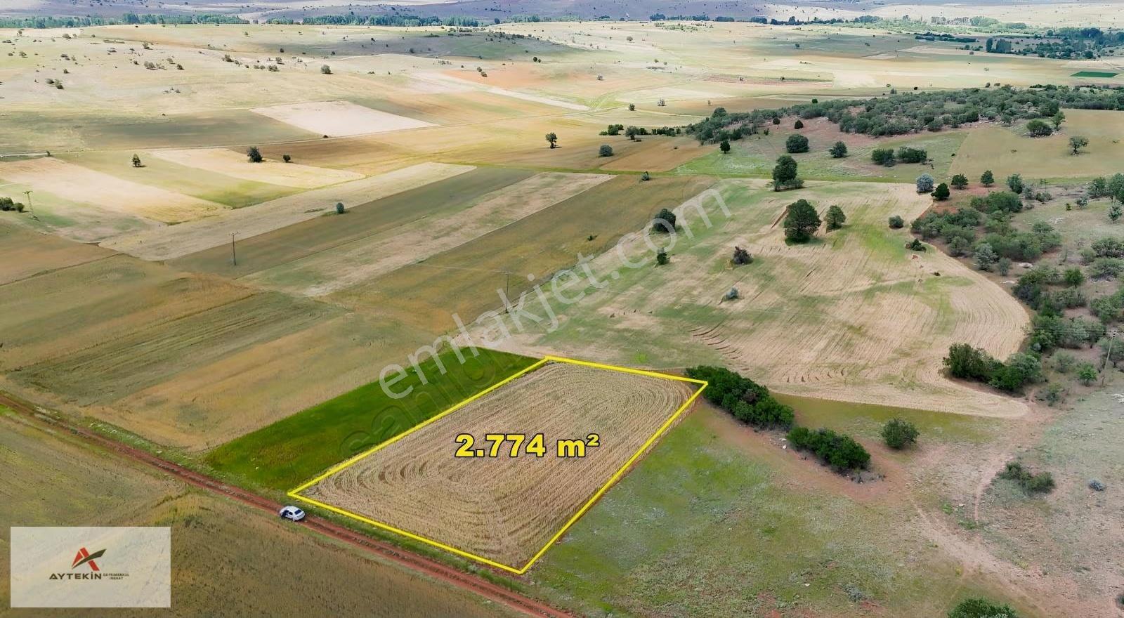 Akören Tülce Mahallesinde 2.774 M² Müstakil Tapulu Tarla - Görsel 4
