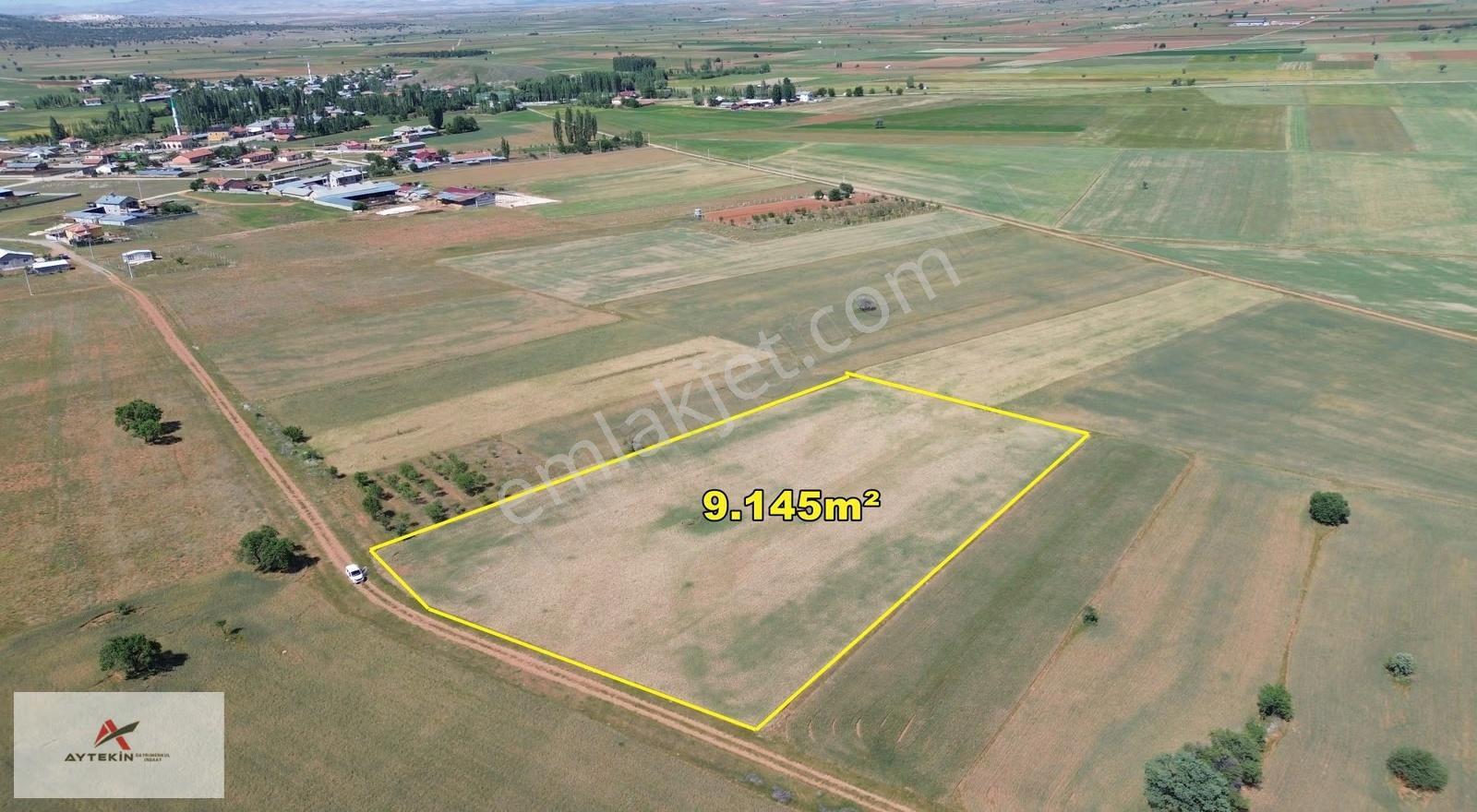Akören Karahüyük Mahallesinde 9.145 M² Müstakil Tapulu Tarla - Görsel 7