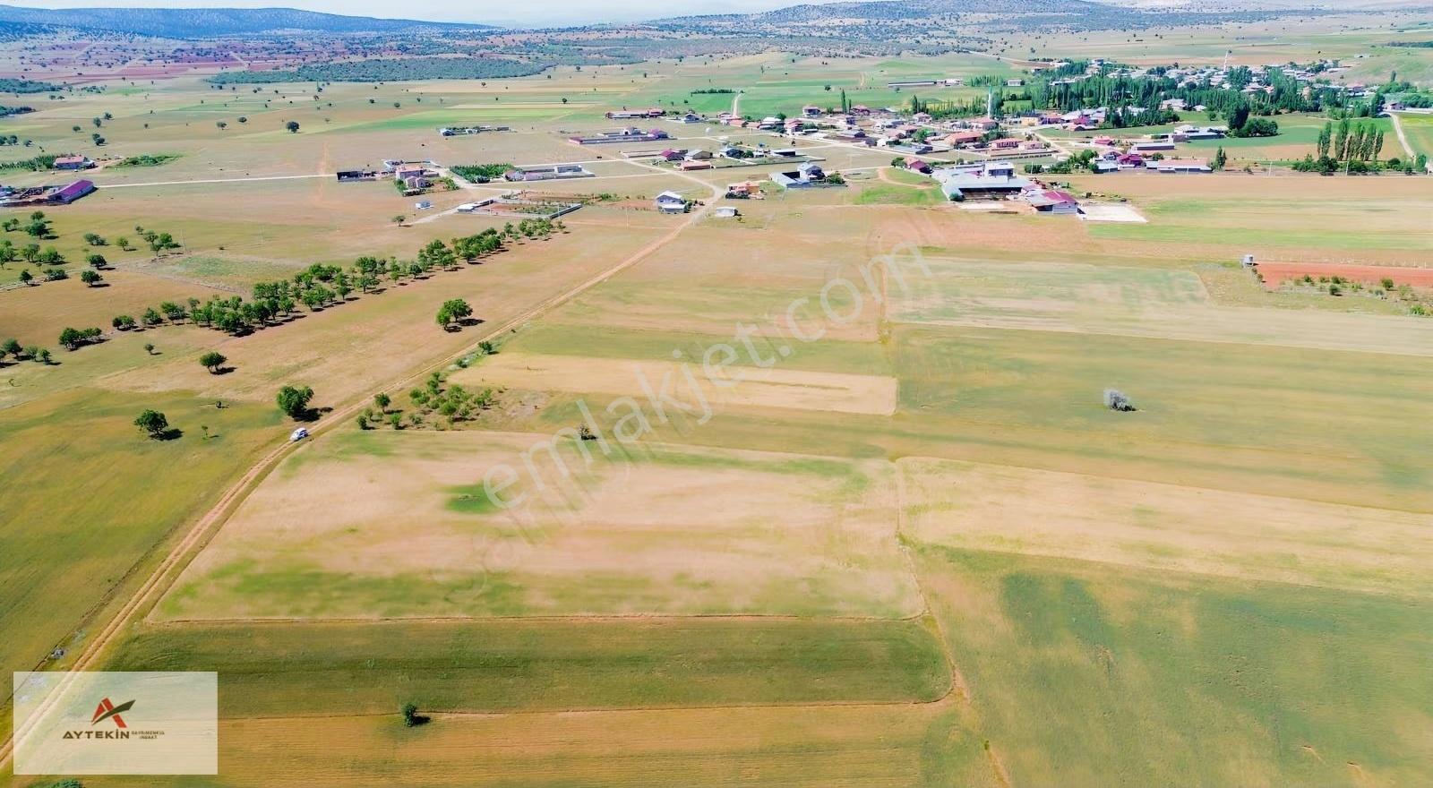 Akören Karahüyük Mahallesinde 9.145 M² Müstakil Tapulu Tarla - Görsel 6