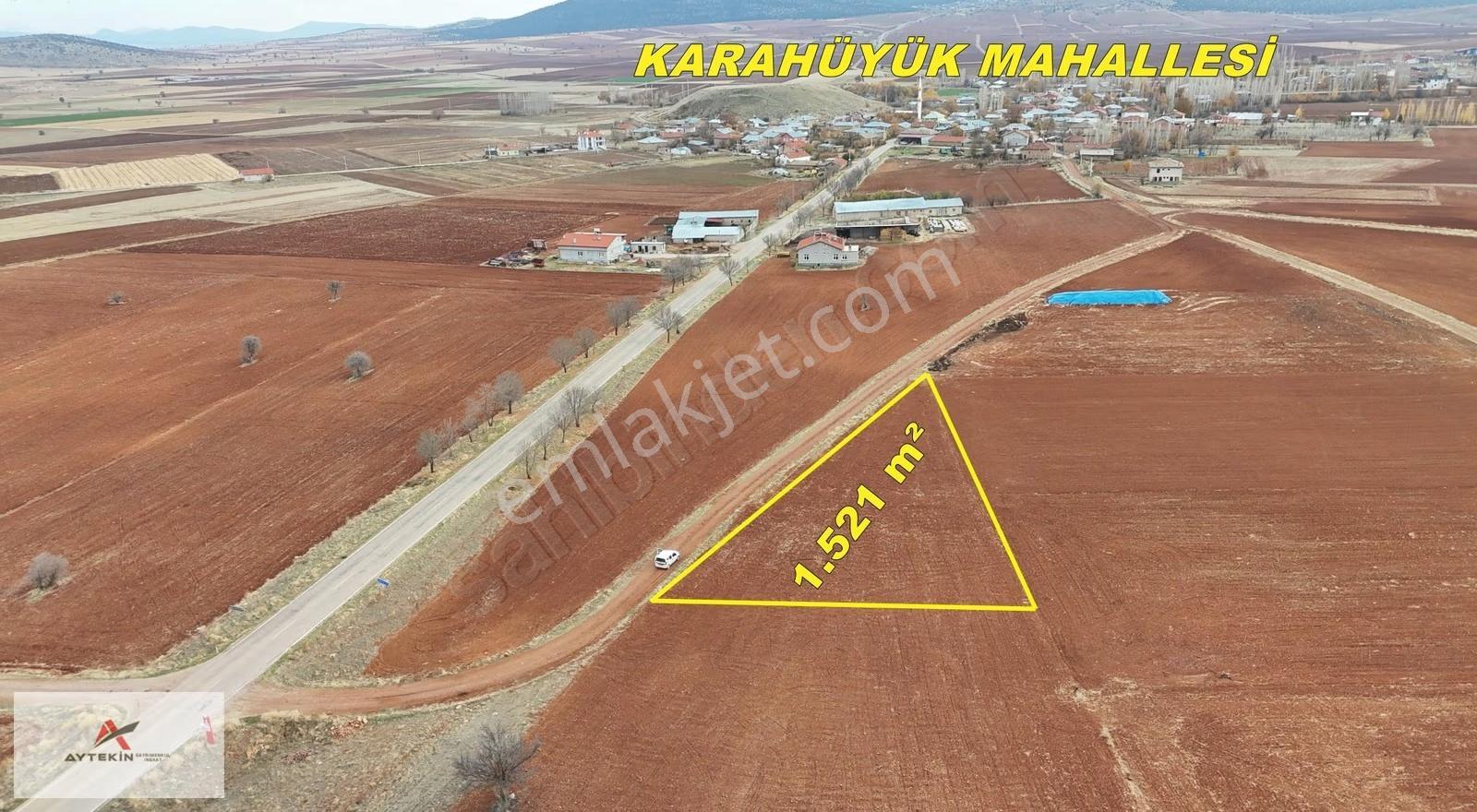 Akören Karahüyük Mahallesinde Yola Sıfır 1.521 M² Müstakil Tarla - Görsel 5
