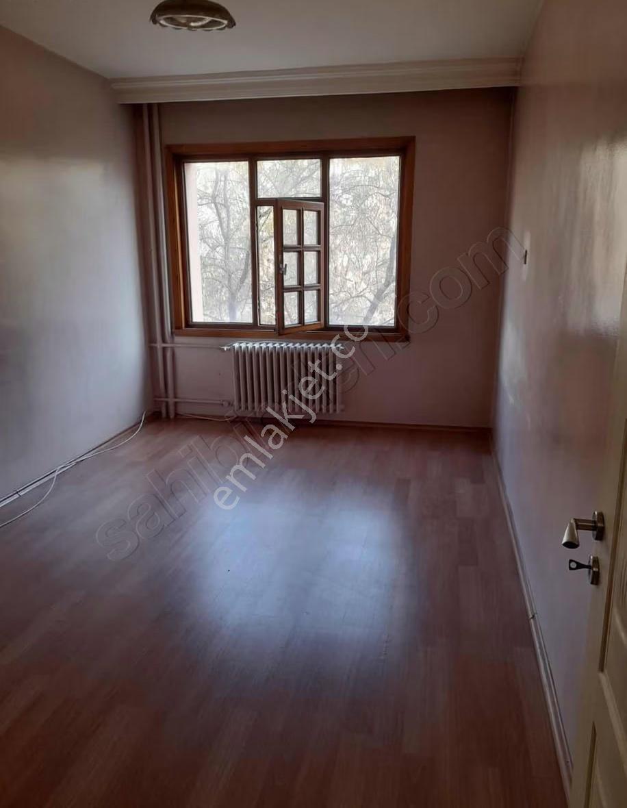 Şehrin Merkezinde Nene Hatun Parkına Cephe Bakımlı Daire - Görsel 7