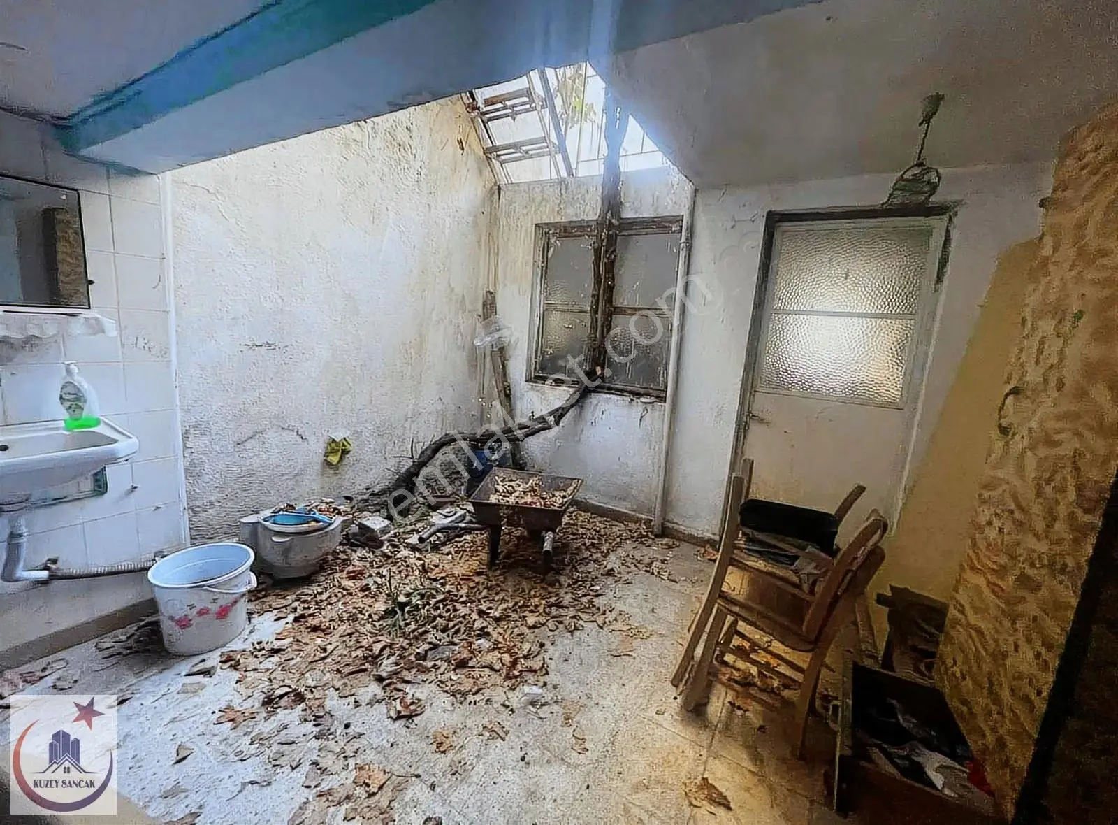 Kuzey Sancaktan Ayvalık Merkezde Satılık Rum Evi - Görsel 2