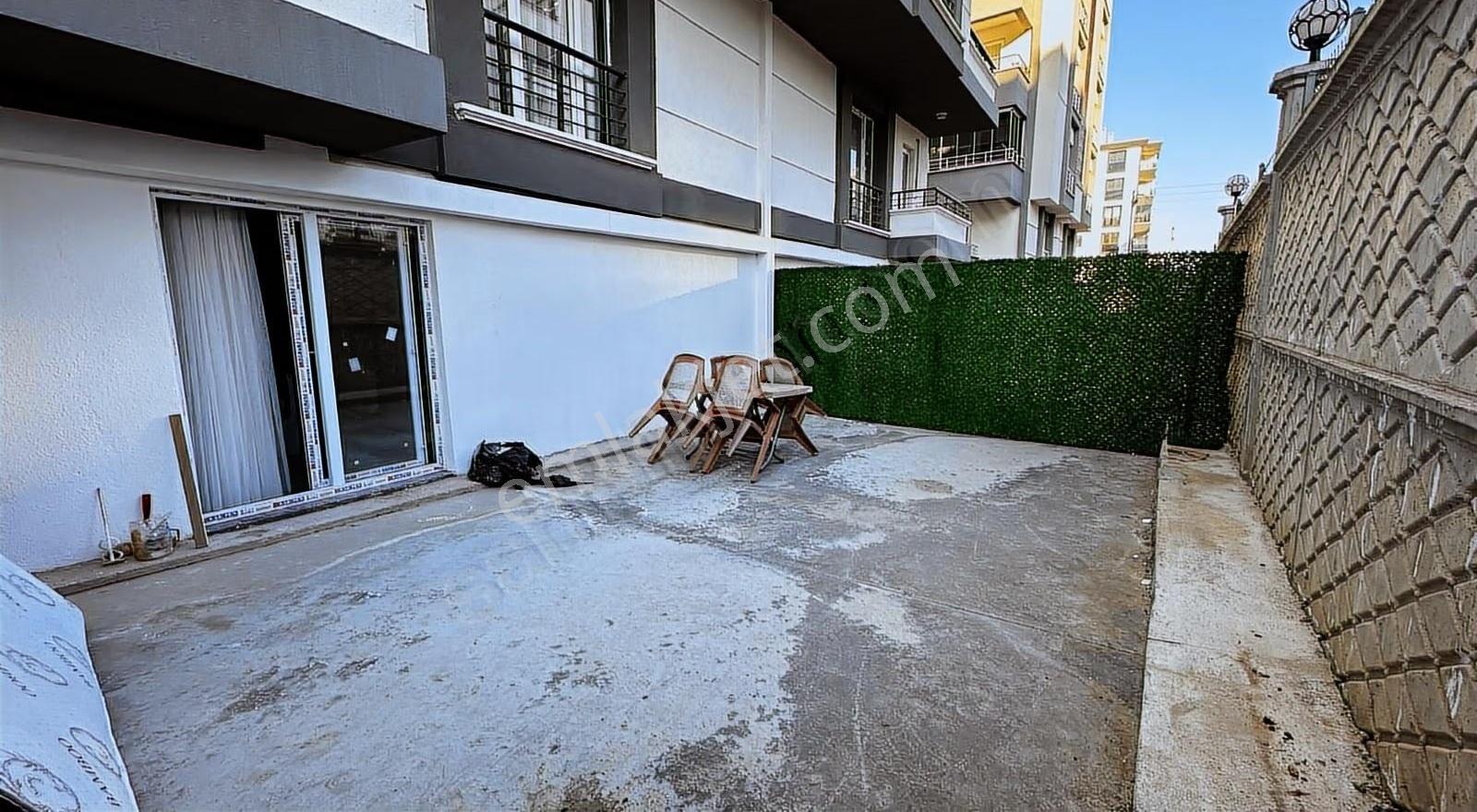 Tramvaya 5 Dk Full Eşyalı Özel Tasarım Lüks Daire - Görsel 17