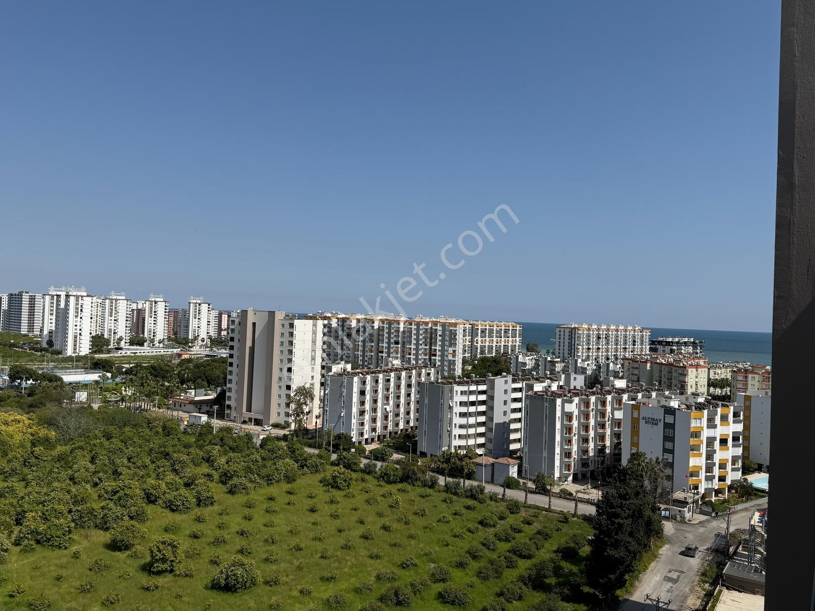 Deniz Ve Konfor Bir Arada | Liparis Kremlin'de 1+1 Kiralık Daire - Görsel 4