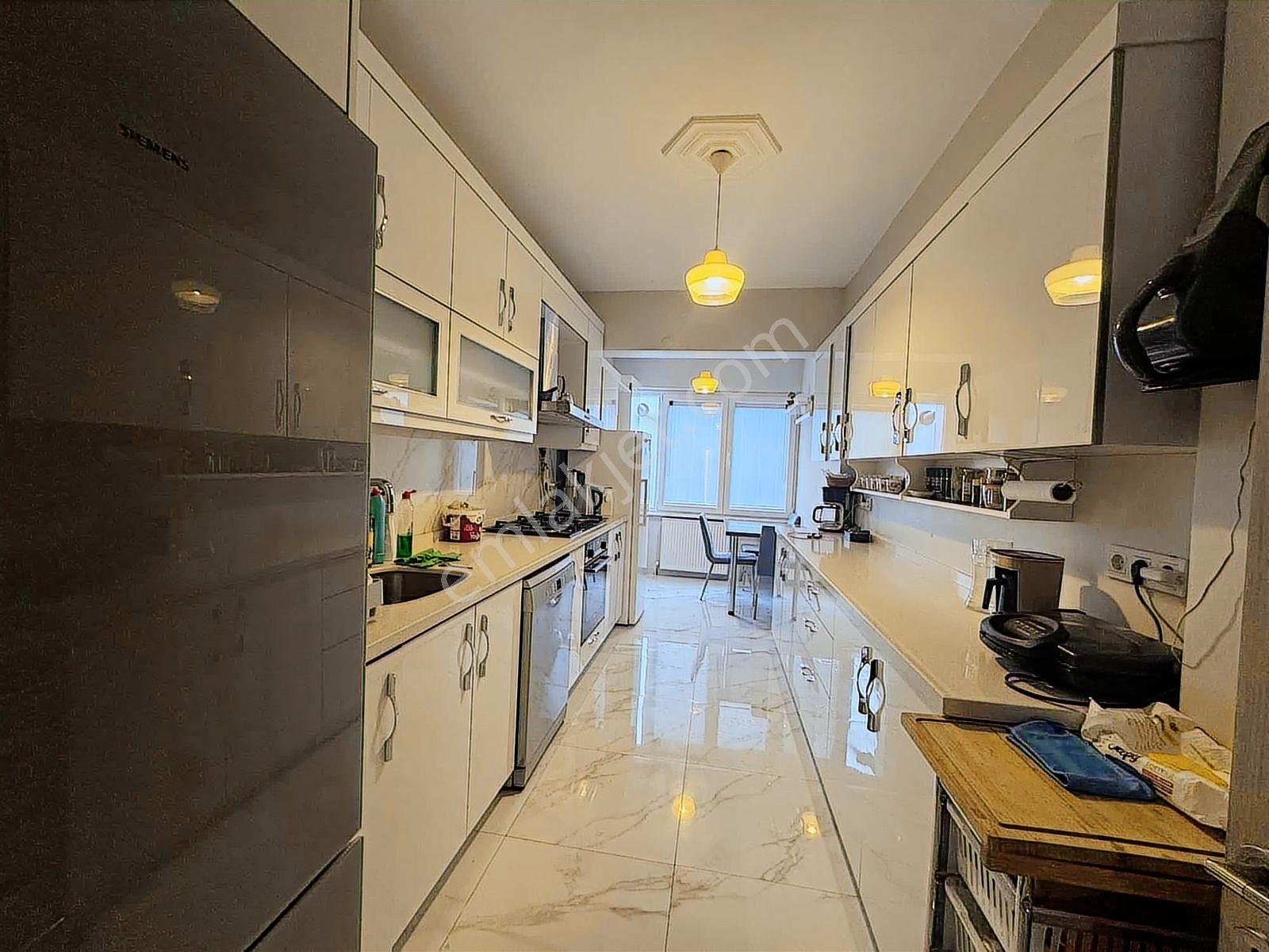 Remax Ten E-5 Ve Marmara Park Avm Ye Çok Yakın Tadilatlı 3+1 - Görsel 15