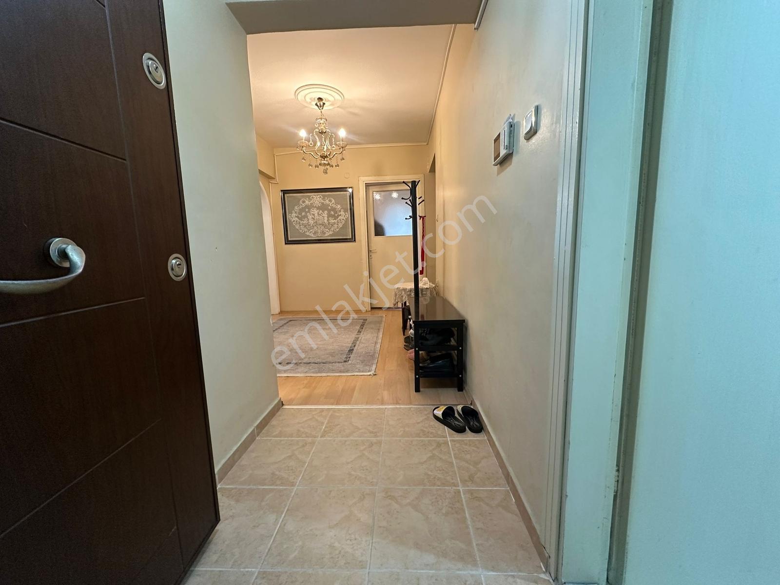 Merkezi Konumda,metrobüse Yakın,cumhuriyet Mah.3+1 Site İçerisin - Görsel 5