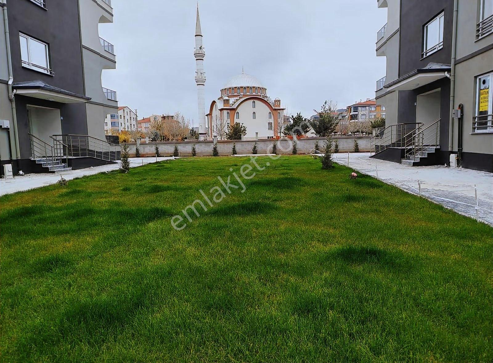 Tranvaya Yürüme Mesafesinde Yazırda 2+1 Sıfır Daire - Görsel 12