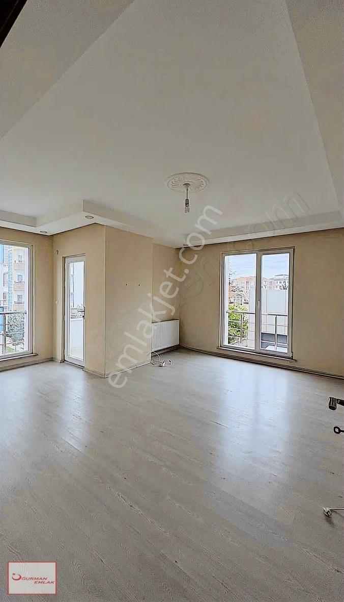 Uğurman Emlak'tan Siteler Bölgesinde Kiralık 2+1 Daire