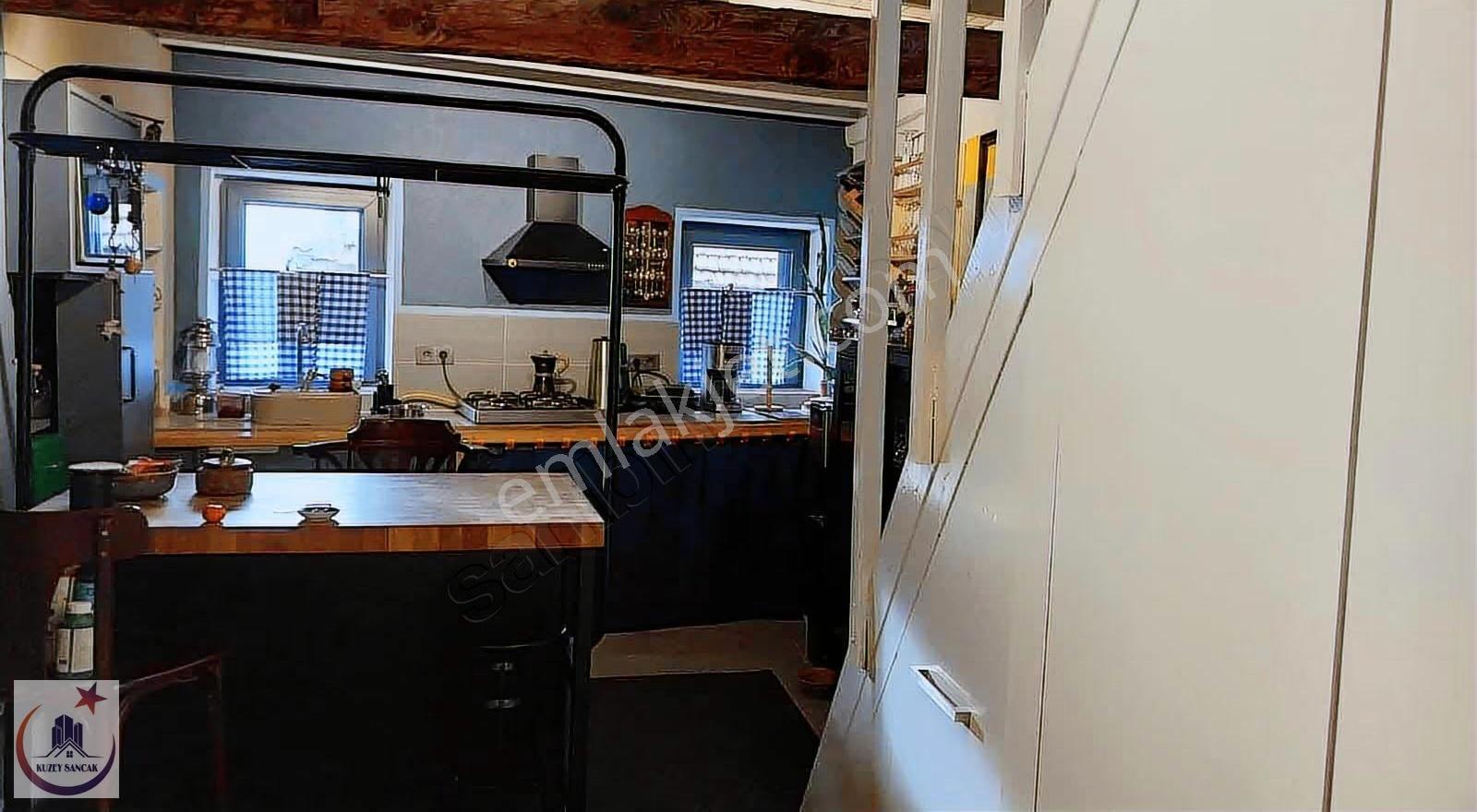 Kuzey Sancak'tan Deniz Manzaralı Loft Rum Evi - Görsel 19
