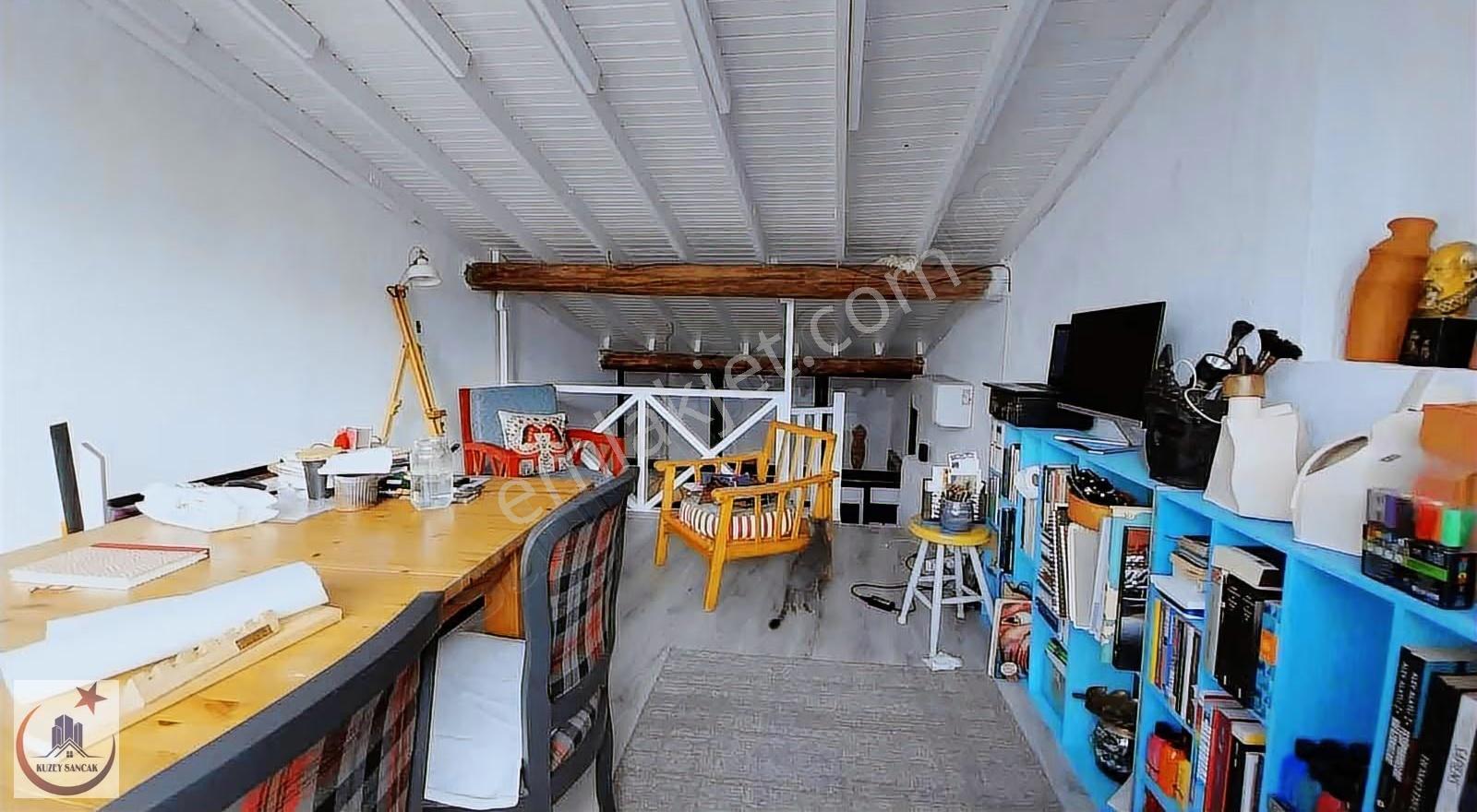Kuzey Sancak'tan Deniz Manzaralı Loft Rum Evi - Görsel 5