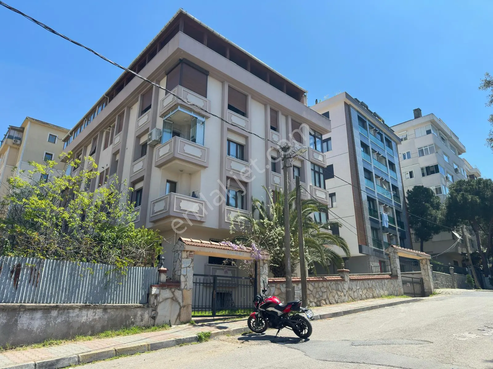 ▃artemin▃zümrütevler'de Metro'ya Yakın Ön Cephe 140m² 3+1!