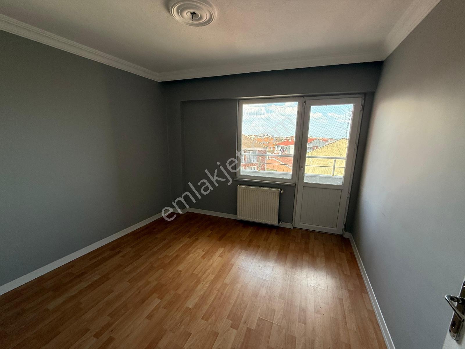 Çorlu Kemalettinde 3+1 Masrafsız Daire - Görsel 24