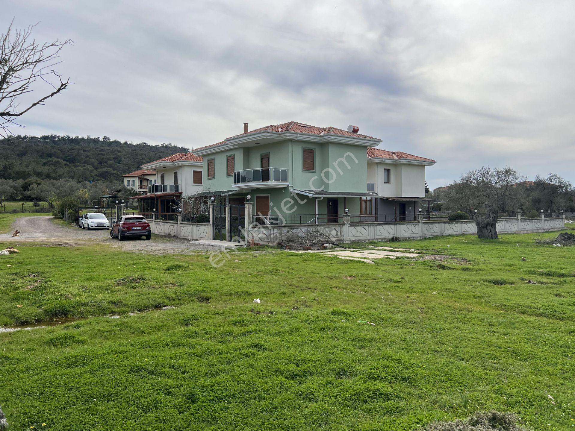 Ayvalık Camlık Ta Satılık 2540 Metre Kare Villa İmarlı Arsa - Görsel 8