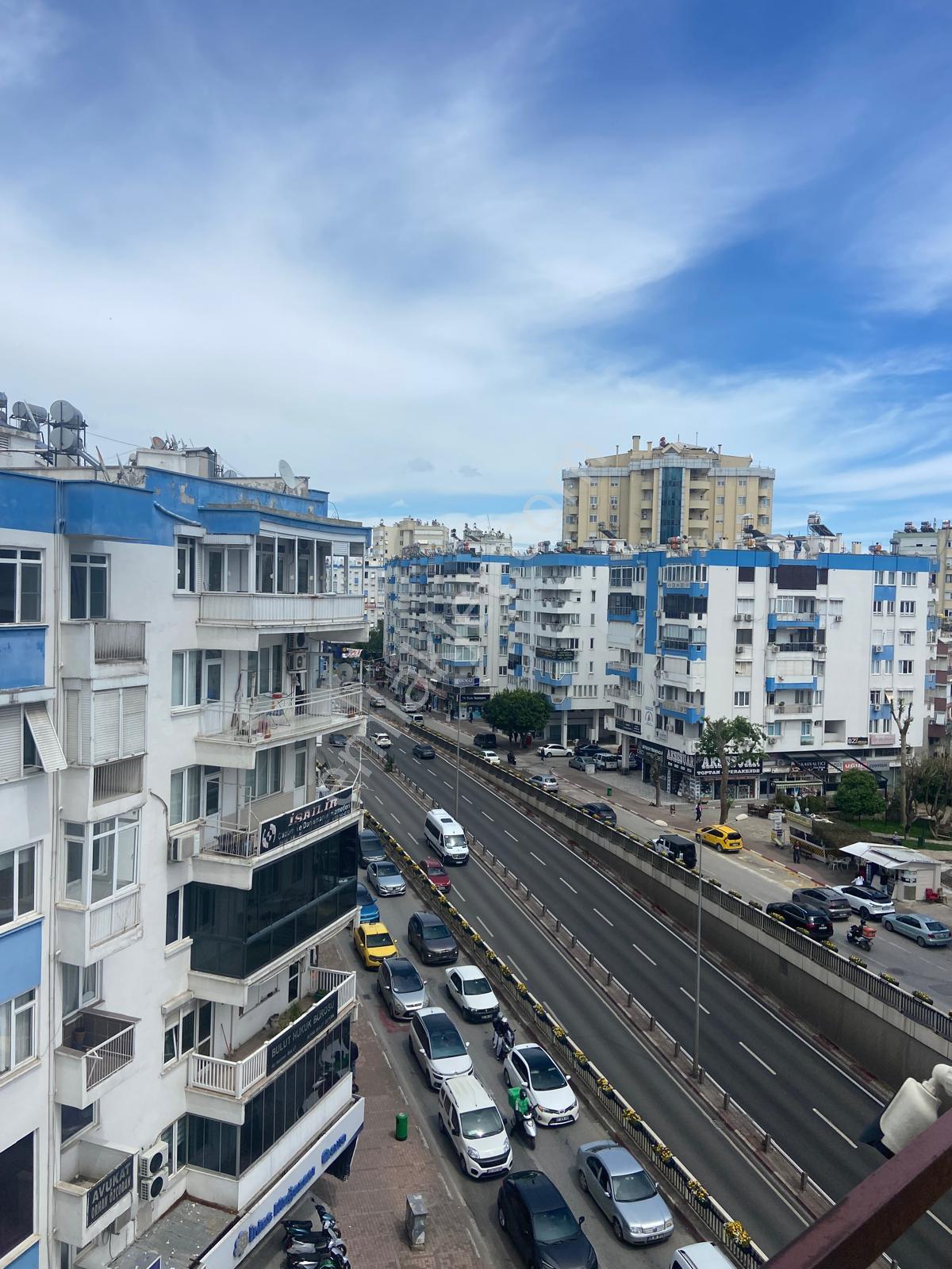 Güllük Kavşağı Köşesinde Satılık 3+1 Geniş Daire - Görsel 15