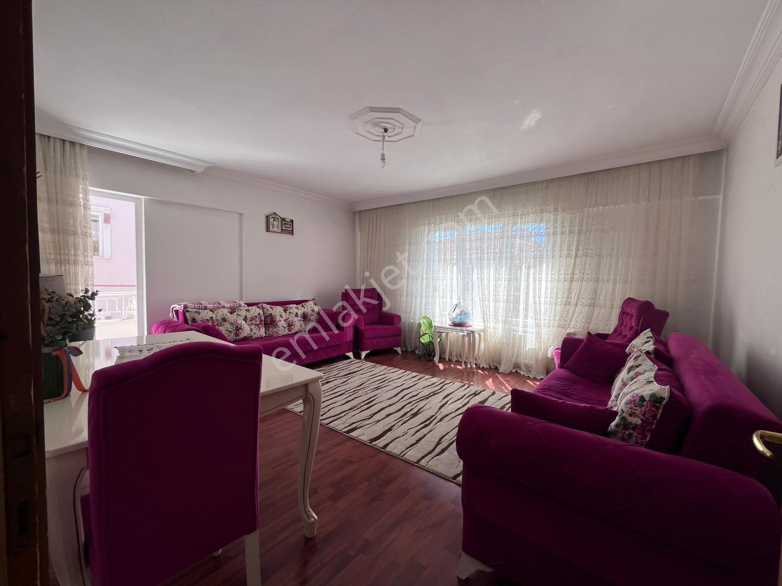 Ankara Kazanç'tan Geniş Kredi Limitsiz Cadde Üzerinde Güney Cephe Satılık 3+1 Daire - Görsel 14