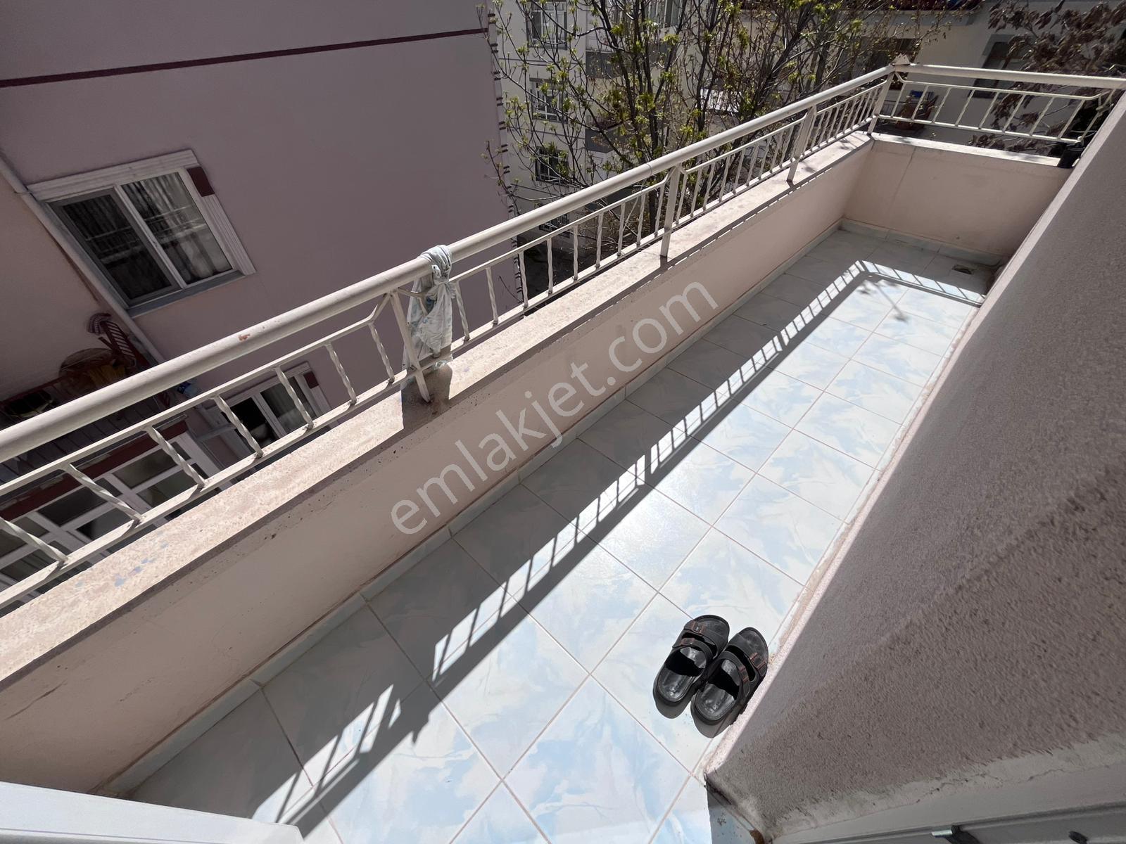 Ankara Kazanç'tan Geniş Kredi Limitsiz Cadde Üzerinde Güney Cephe Satılık 3+1 Daire - Görsel 27