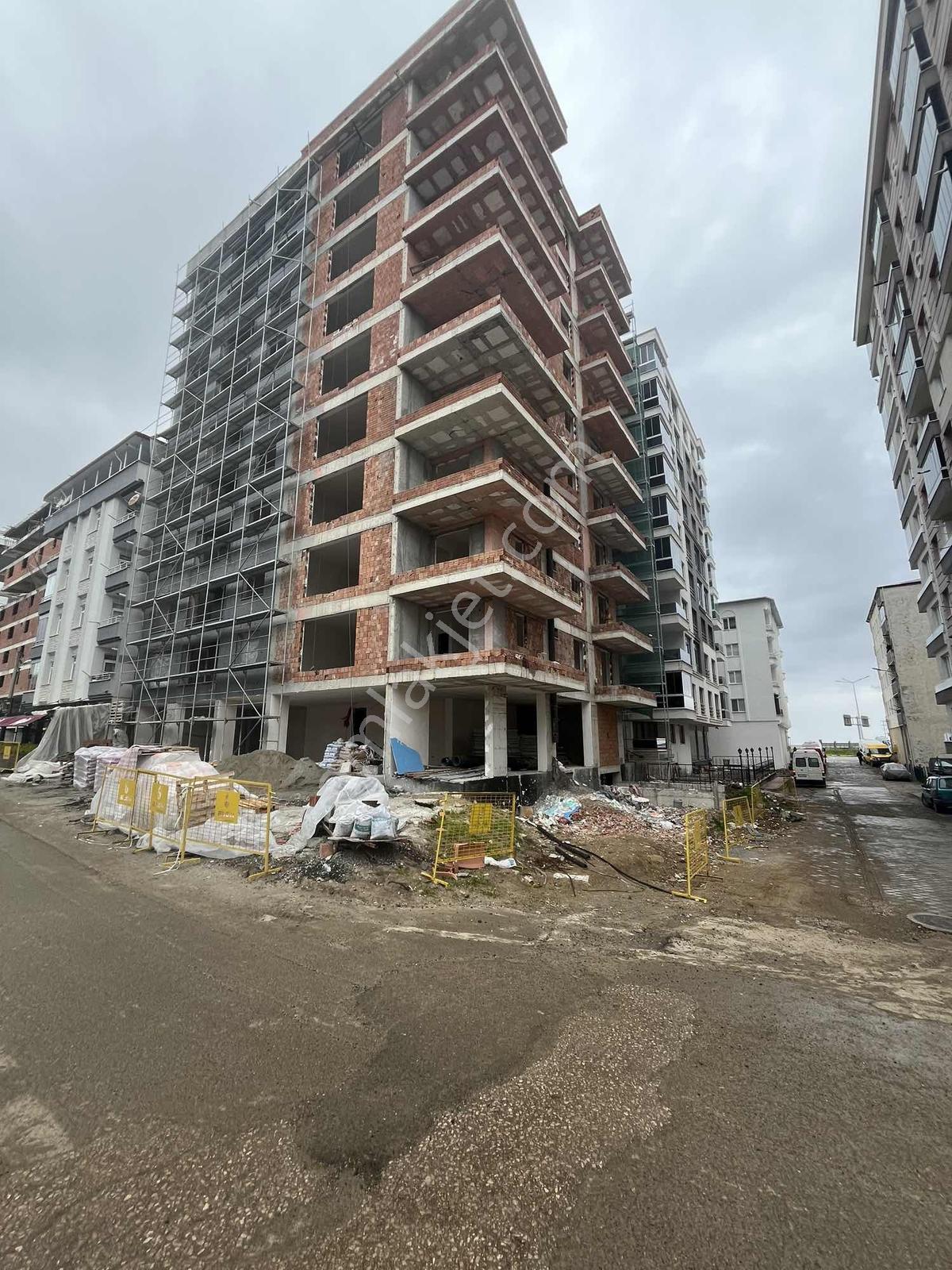 Hekimoğlundan Sıfır 3+1 3 Balkon Ebevyn Banyo