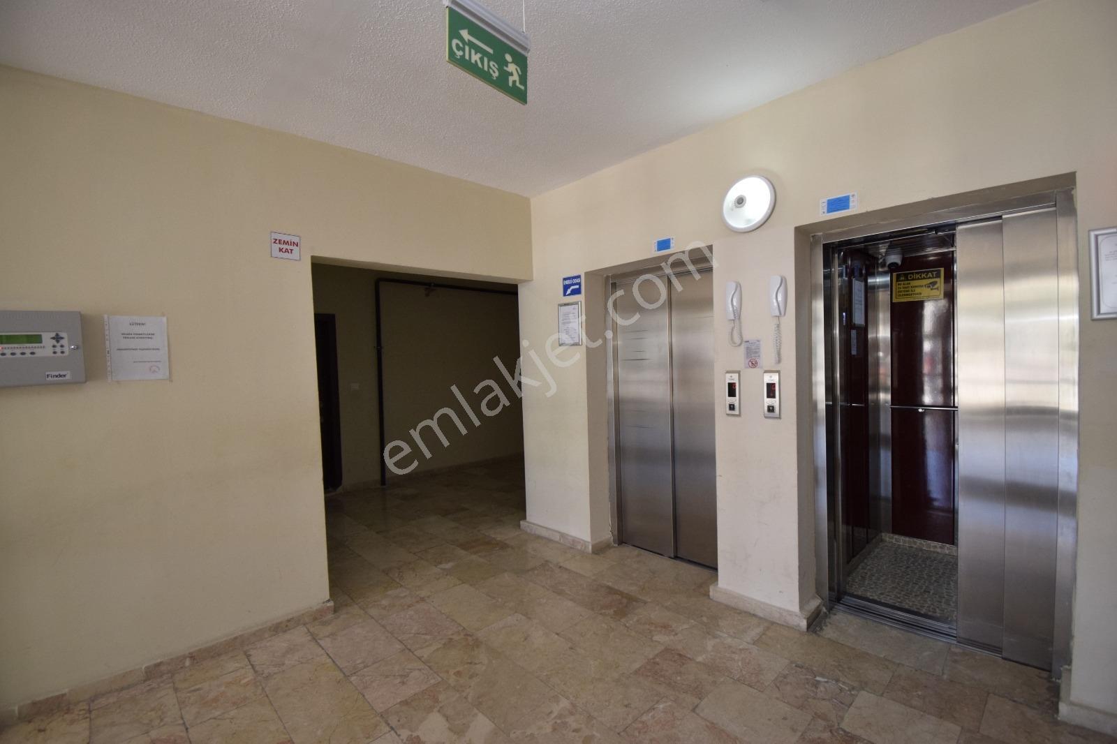 Turyaptan Etimesgut Yapracık Odtü Sitesinde Kiralık 3+1 Daire - Görsel 2