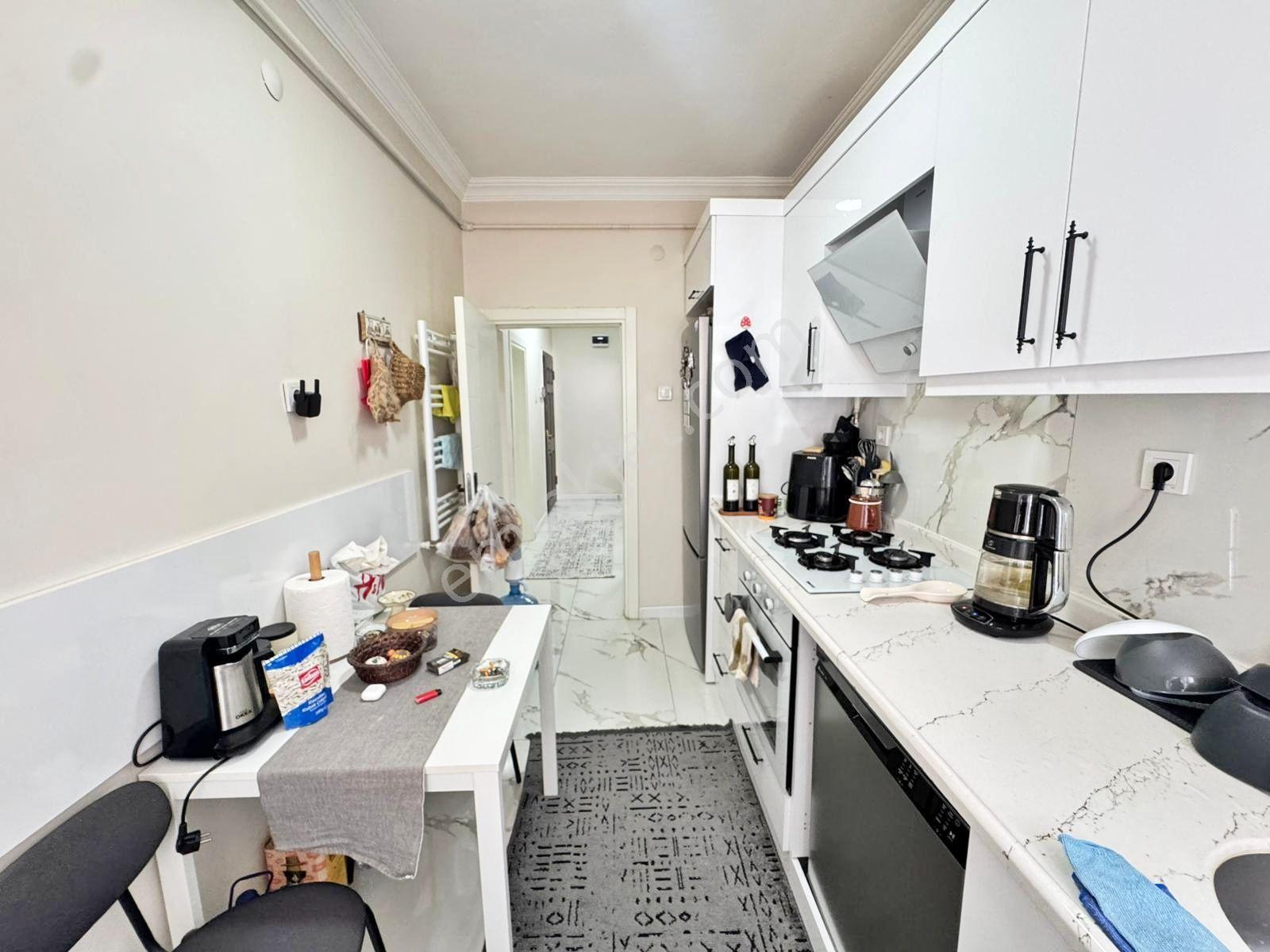 Aşağı Eğlence Mah. Giresun Cad. Paraleli Mendil Sokak'ta 2.kat Lüx Yapılı 3+1 Çift Balkon Güney Cep. - Görsel 22