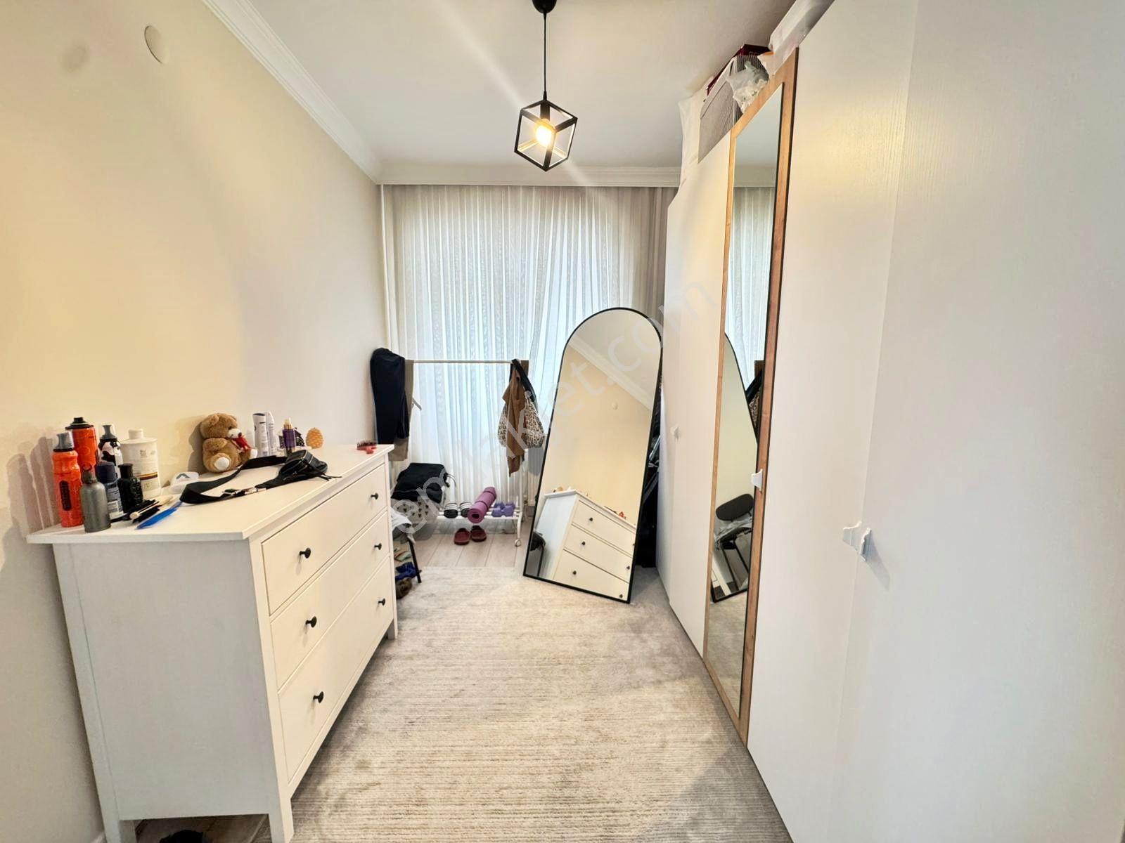 Aşağı Eğlence Mah. Giresun Cad. Paraleli Mendil Sokak'ta 2.kat Lüx Yapılı 3+1 Çift Balkon Güney Cep. - Görsel 4