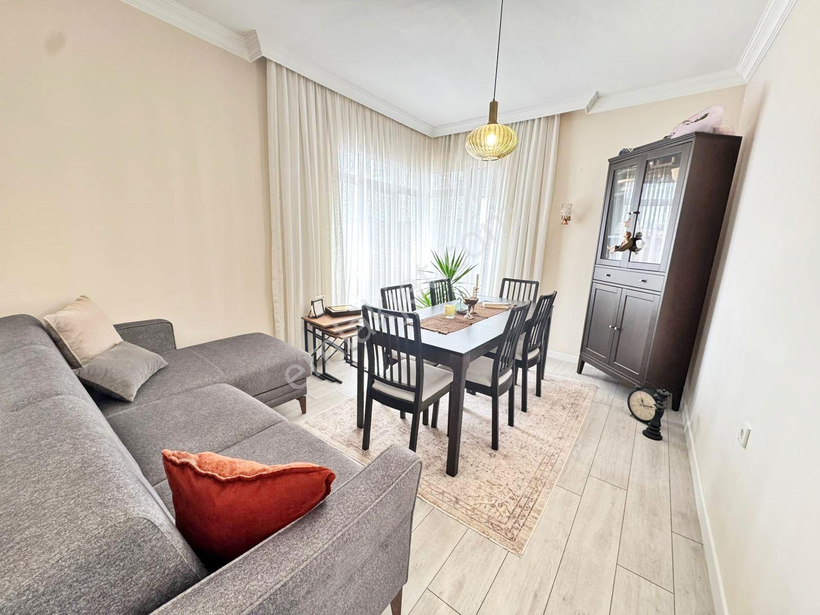 Aşağı Eğlence Mah. Giresun Cad. Paraleli Mendil Sokak'ta 2.kat Lüx Yapılı 3+1 Çift Balkon Güney Cep. - Görsel 6