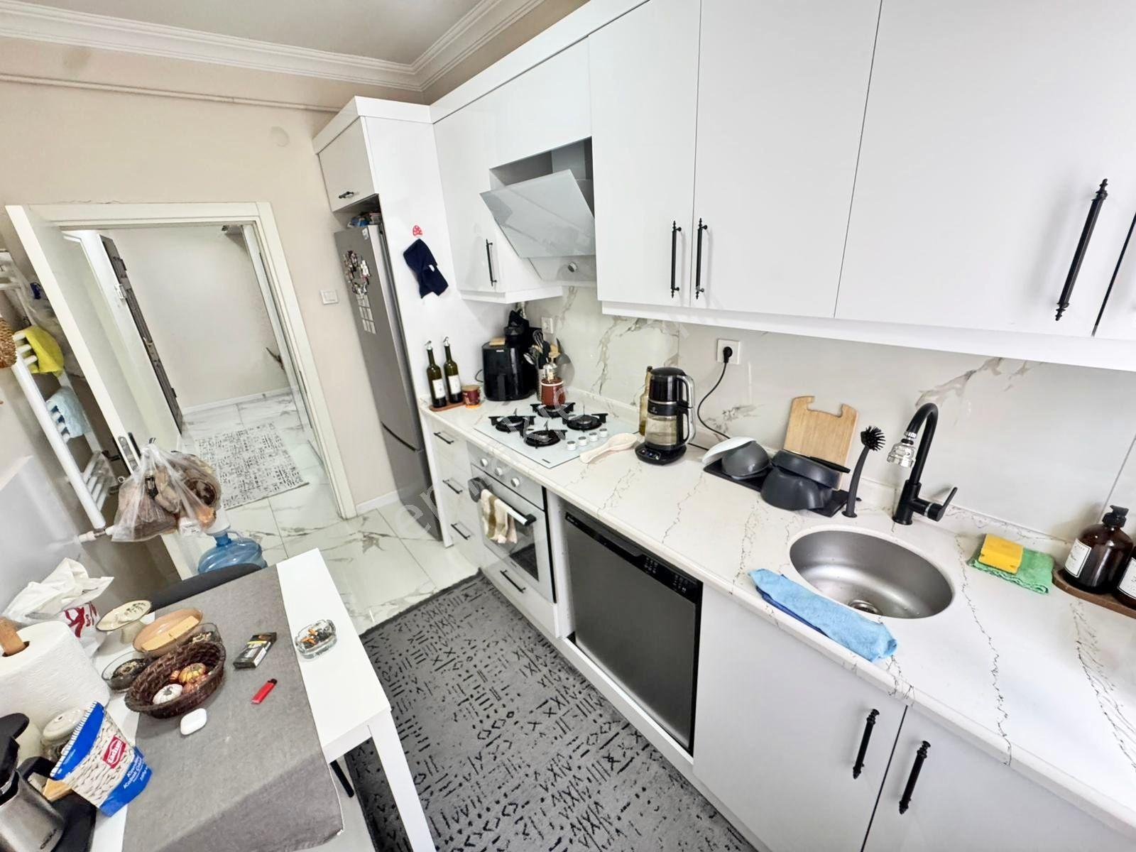 Aşağı Eğlence Mah. Giresun Cad. Paraleli Mendil Sokak'ta 2.kat Lüx Yapılı 3+1 Çift Balkon Güney Cep. - Görsel 7