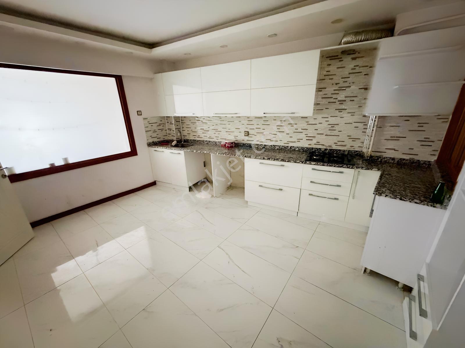 Hedef Emlak'tan Sivas Lisesi Civarı 3+1 Lüx Kiralık Daire - Görsel 20