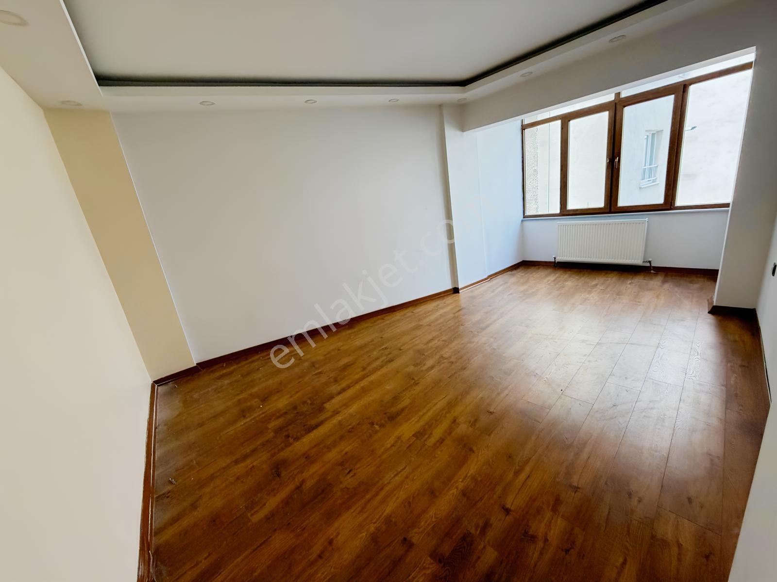 Hedef Emlak'tan Sivas Lisesi Civarı 3+1 Lüx Kiralık Daire - Görsel 9