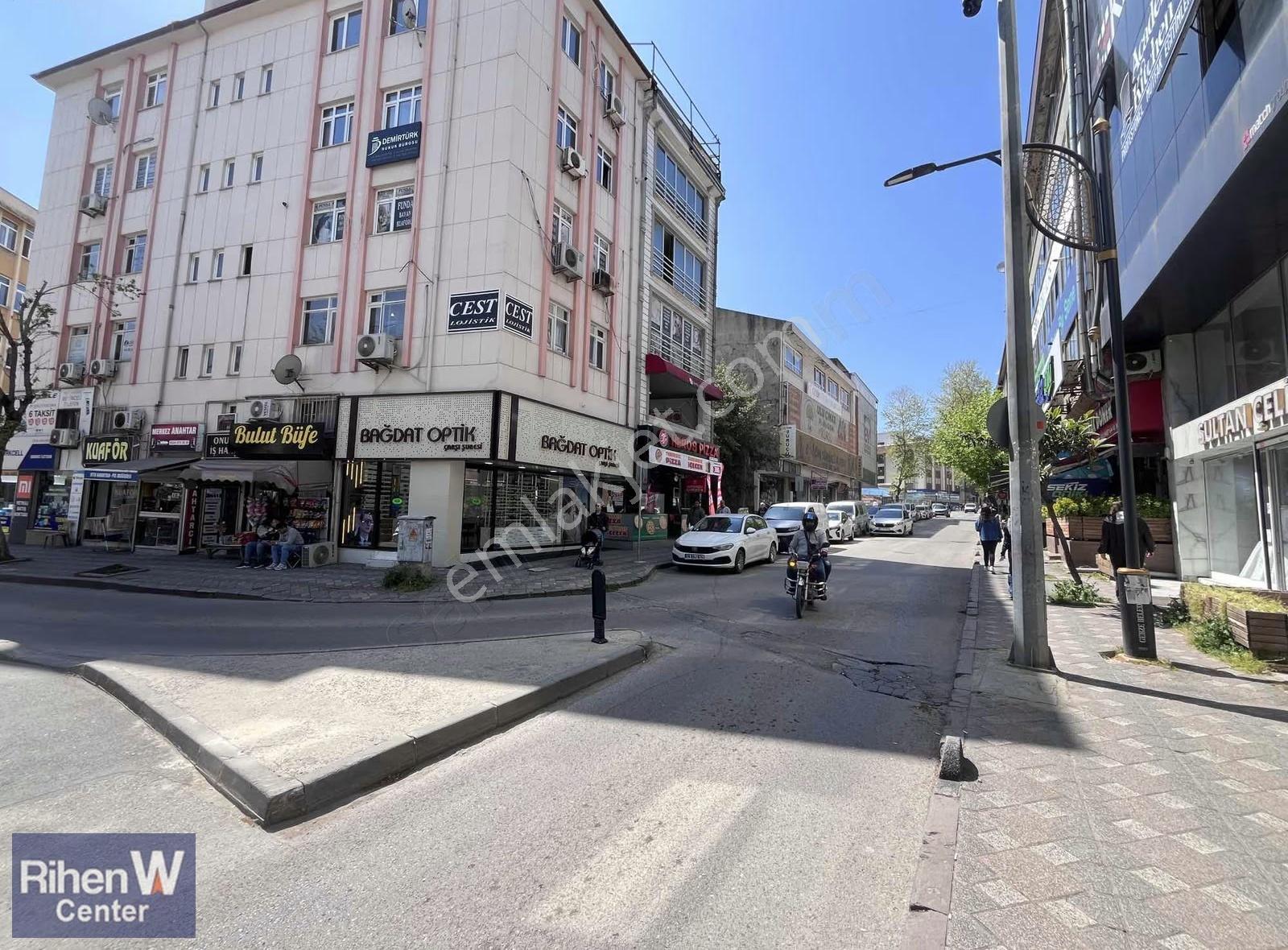 Gebze Çarşıda Kurumsal Kiracılı İskanlı Dükkan - Görsel 2