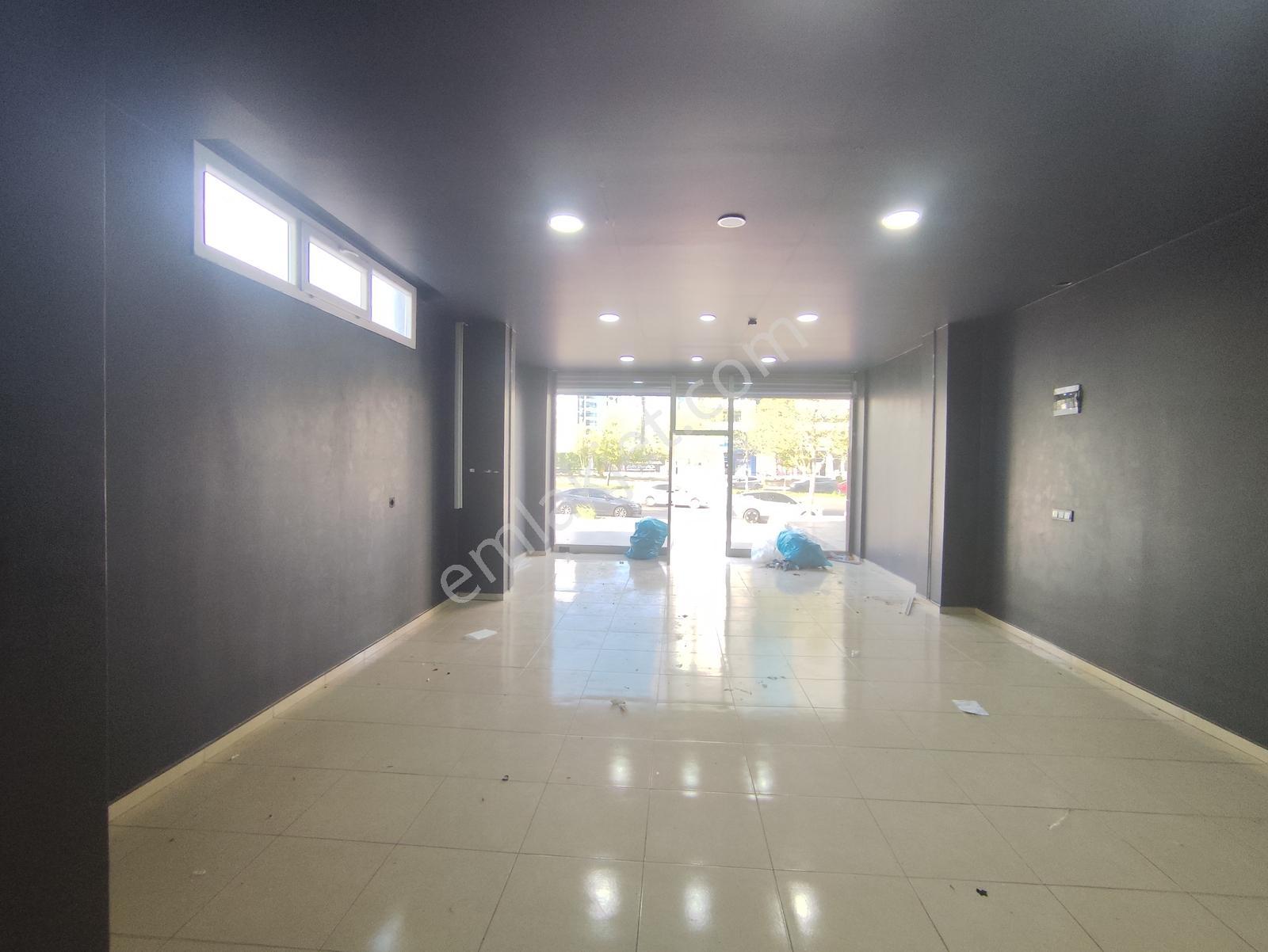 Rota'dan Merkezi Konumda Kiralık Dükkan - Görsel 3