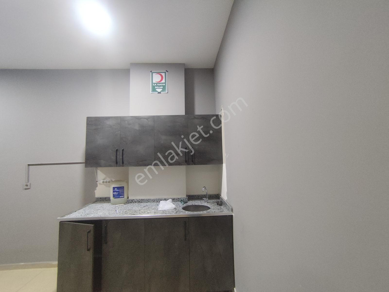 Rota'dan Merkezi Konumda Kiralık Dükkan - Görsel 6
